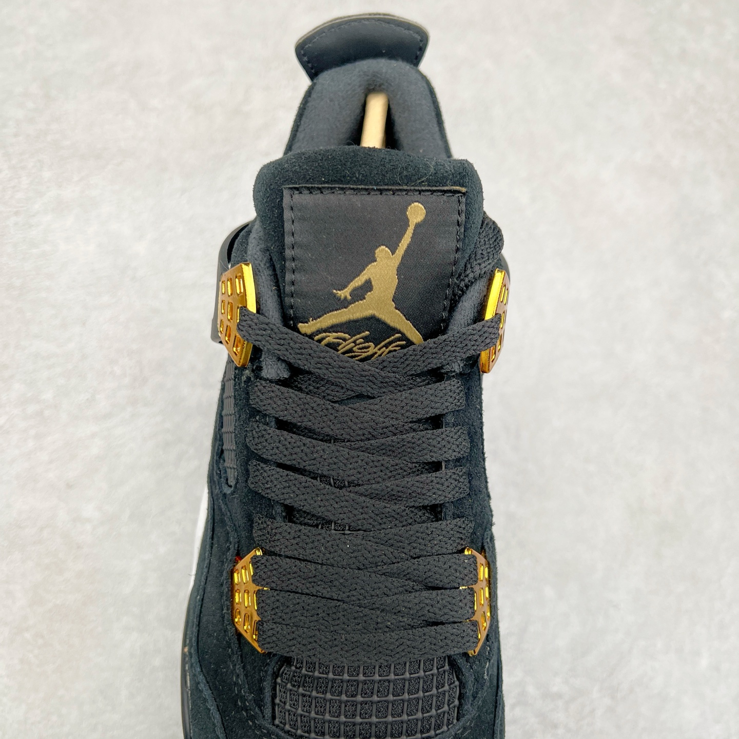 图片[5]-＃头层特价福利 Air Jordan AJ4/AJ3 Retro 系列 头层皮料加持 大厂出品 原纸板楦头开发 完美鞋型匹配公司货 正确TPU鞋舌锁扣 乳胶鞋垫 最新原厂底模 大底卡色咬花完美 鞋柜必备鞋款 终端现货供应 尺码：36 36.5 37.5 38 38.5 39 40 40.5 41 42 42.5 43 44 44.5 45 46 47.5-选品中心