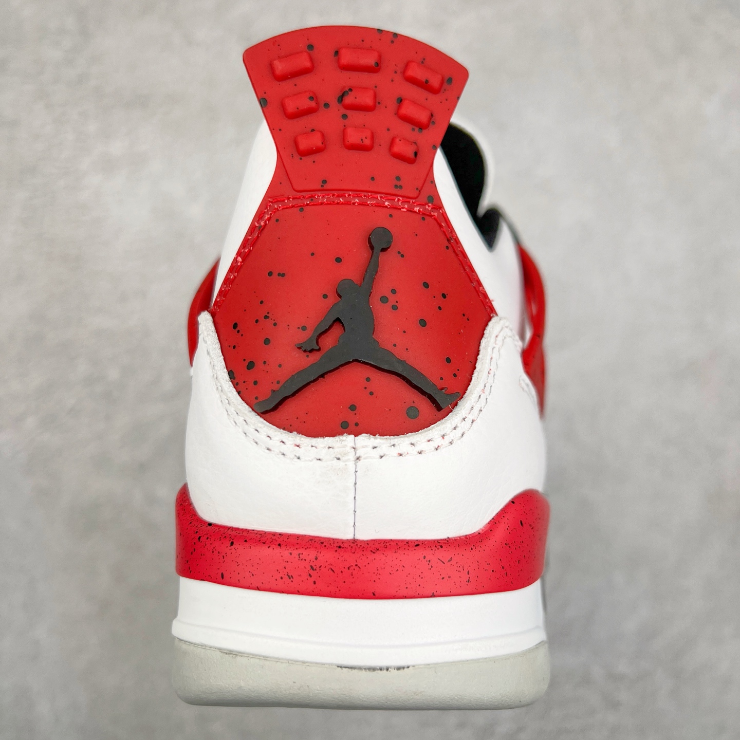 图片[8]-＃头层特价福利 Air Jordan AJ4/AJ3 Retro 系列 头层皮料加持 大厂出品 原纸板楦头开发 完美鞋型匹配公司货 正确TPU鞋舌锁扣 乳胶鞋垫 最新原厂底模 大底卡色咬花完美 鞋柜必备鞋款 终端现货供应 尺码：36 36.5 37.5 38 38.5 39 40 40.5 41 42 42.5 43 44 44.5 45 46 47.5-选品中心