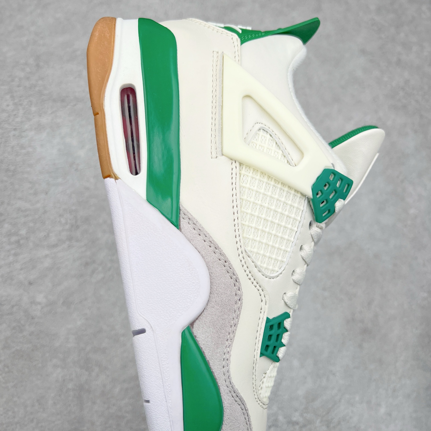 图片[6]-＃头层特价福利 Air Jordan AJ4/AJ3 Retro 系列 头层皮料加持 大厂出品 原纸板楦头开发 完美鞋型匹配公司货 正确TPU鞋舌锁扣 乳胶鞋垫 最新原厂底模 大底卡色咬花完美 鞋柜必备鞋款 终端现货供应 尺码：36 36.5 37.5 38 38.5 39 40 40.5 41 42 42.5 43 44 44.5 45 46 47.5-选品中心