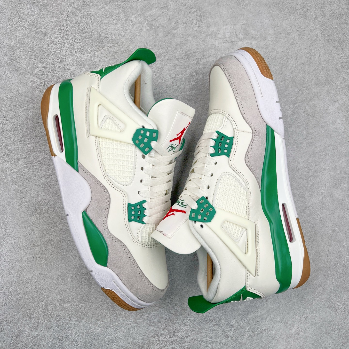 图片[3]-＃头层特价福利 Air Jordan AJ4/AJ3 Retro 系列 头层皮料加持 大厂出品 原纸板楦头开发 完美鞋型匹配公司货 正确TPU鞋舌锁扣 乳胶鞋垫 最新原厂底模 大底卡色咬花完美 鞋柜必备鞋款 终端现货供应 尺码：36 36.5 37.5 38 38.5 39 40 40.5 41 42 42.5 43 44 44.5 45 46 47.5-选品中心