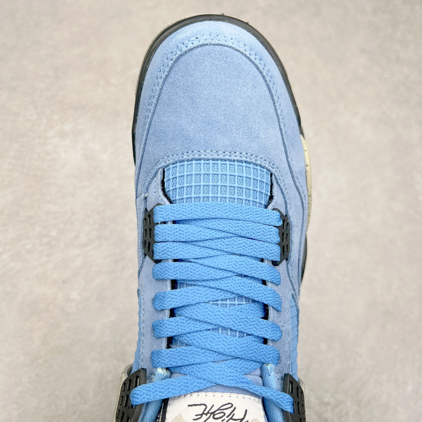 图片[4]-＃头层特价福利 Air Jordan AJ4/AJ3 Retro 系列 头层皮料加持 大厂出品 原纸板楦头开发 完美鞋型匹配公司货 正确TPU鞋舌锁扣 乳胶鞋垫 最新原厂底模 大底卡色咬花完美 鞋柜必备鞋款 终端现货供应 尺码：36 36.5 37.5 38 38.5 39 40 40.5 41 42 42.5 43 44 44.5 45 46 47.5-选品中心