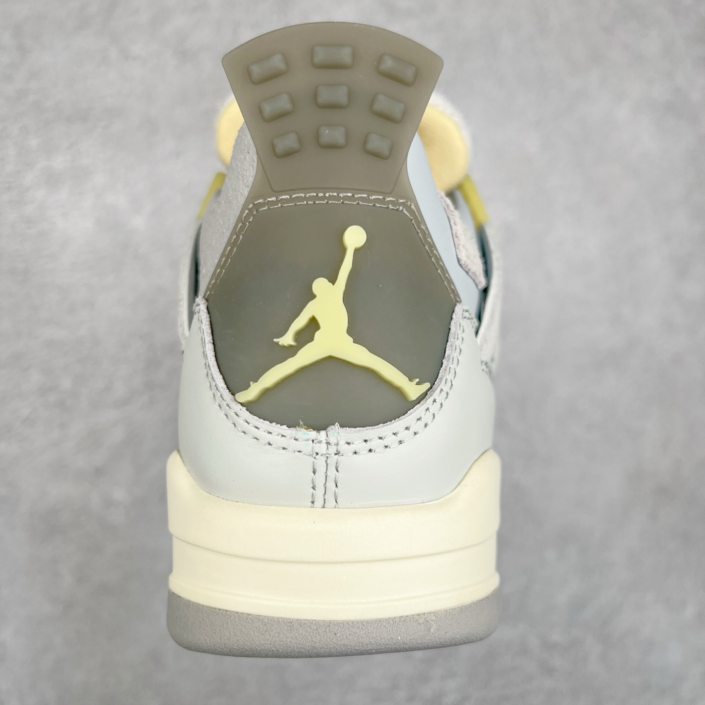 图片[8]-＃头层特价福利 Air Jordan AJ4/AJ3 Retro 系列 头层皮料加持 大厂出品 原纸板楦头开发 完美鞋型匹配公司货 正确TPU鞋舌锁扣 乳胶鞋垫 最新原厂底模 大底卡色咬花完美 鞋柜必备鞋款 终端现货供应 尺码：36 36.5 37.5 38 38.5 39 40 40.5 41 42 42.5 43 44 44.5 45 46 47.5-选品中心