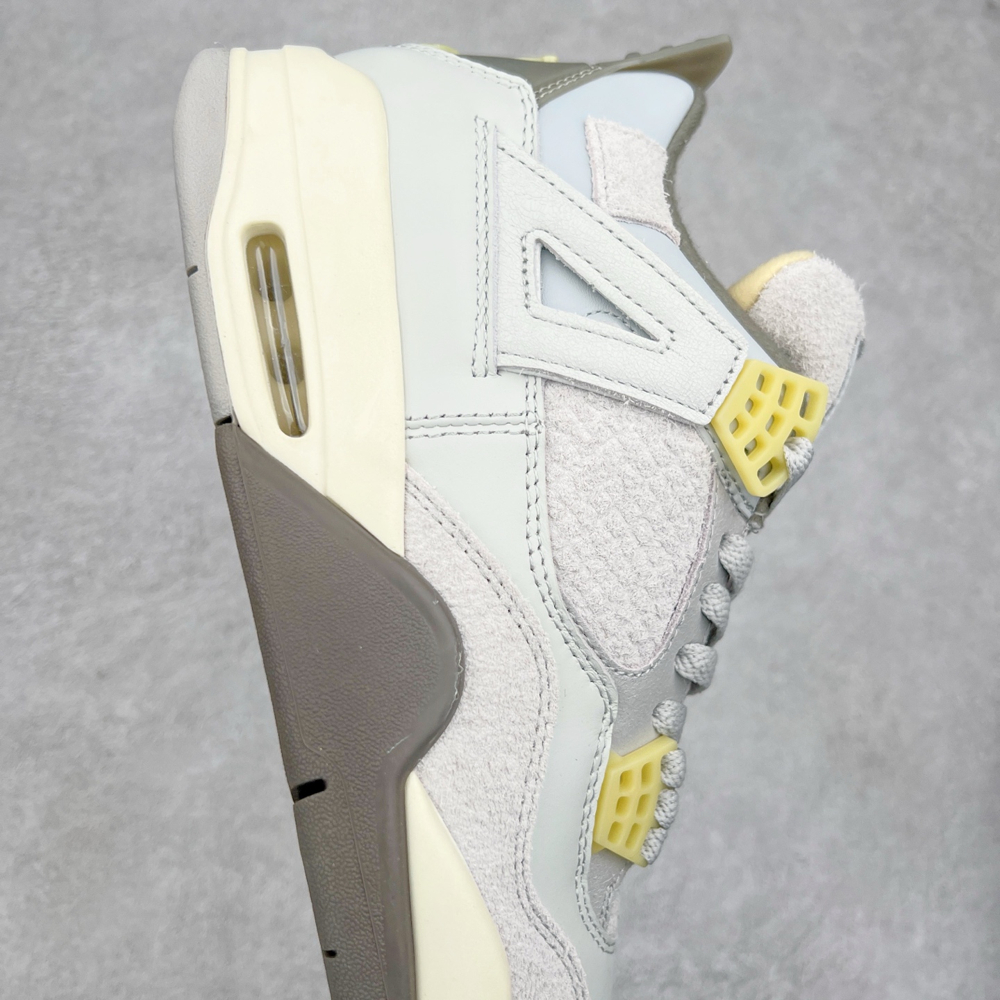 图片[6]-＃头层特价福利 Air Jordan AJ4/AJ3 Retro 系列 头层皮料加持 大厂出品 原纸板楦头开发 完美鞋型匹配公司货 正确TPU鞋舌锁扣 乳胶鞋垫 最新原厂底模 大底卡色咬花完美 鞋柜必备鞋款 终端现货供应 尺码：36 36.5 37.5 38 38.5 39 40 40.5 41 42 42.5 43 44 44.5 45 46 47.5-选品中心