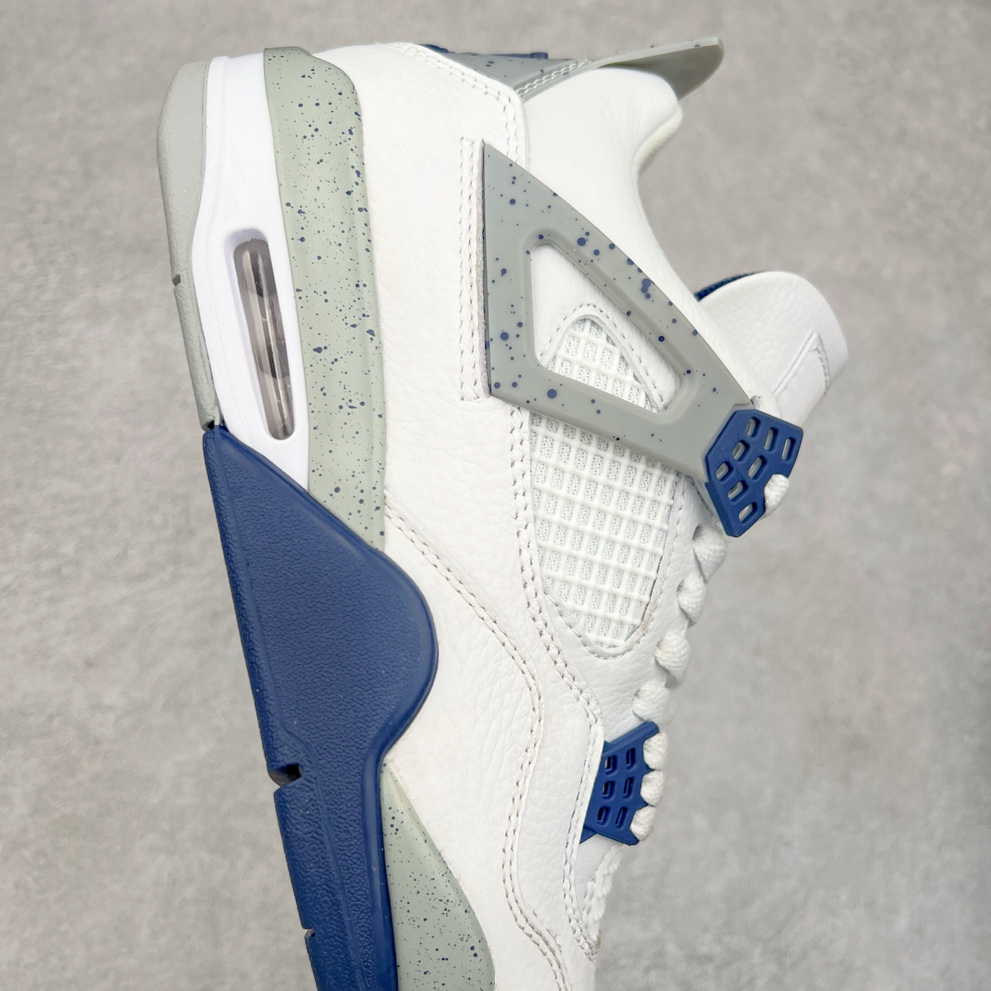 图片[6]-＃头层特价福利 Air Jordan AJ4/AJ3 Retro 系列 头层皮料加持 大厂出品 原纸板楦头开发 完美鞋型匹配公司货 正确TPU鞋舌锁扣 乳胶鞋垫 最新原厂底模 大底卡色咬花完美 鞋柜必备鞋款 终端现货供应 尺码：36 36.5 37.5 38 38.5 39 40 40.5 41 42 42.5 43 44 44.5 45 46 47.5-选品中心