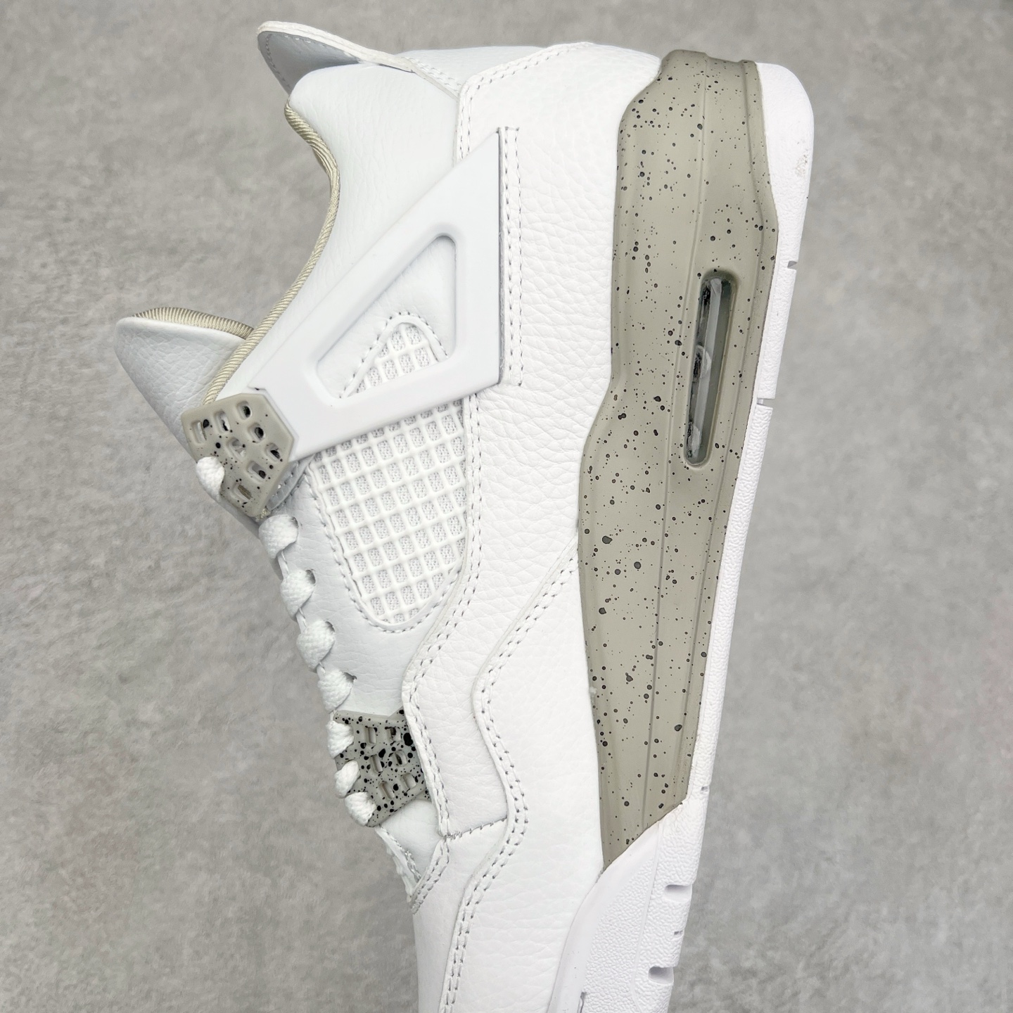 图片[7]-＃头层特价福利 Air Jordan AJ4/AJ3 Retro 系列 头层皮料加持 大厂出品 原纸板楦头开发 完美鞋型匹配公司货 正确TPU鞋舌锁扣 乳胶鞋垫 最新原厂底模 大底卡色咬花完美 鞋柜必备鞋款 终端现货供应 尺码：36 36.5 37.5 38 38.5 39 40 40.5 41 42 42.5 43 44 44.5 45 46 47.5-选品中心