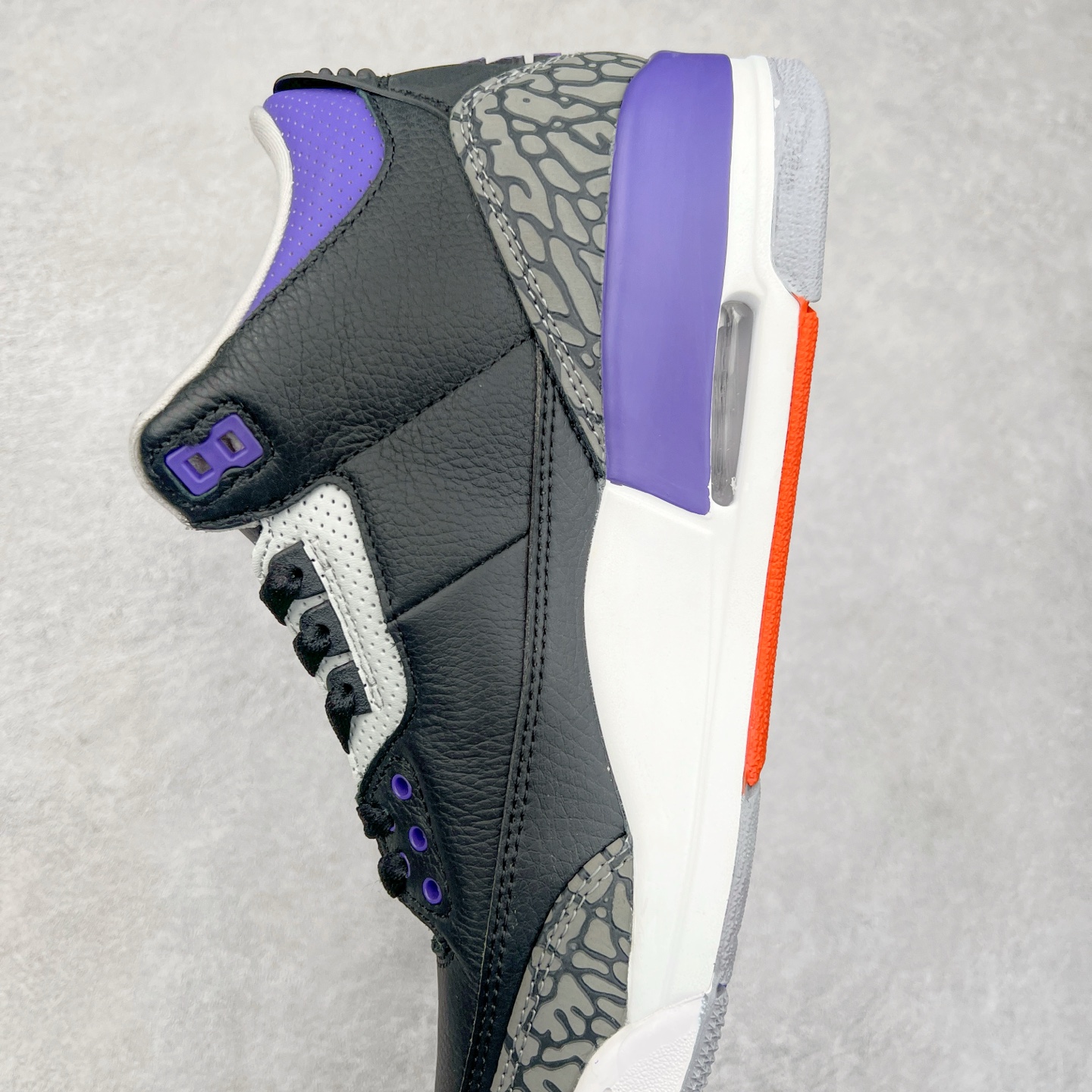 图片[7]-＃头层特价福利 Air Jordan AJ4/AJ3 Retro 系列 头层皮料加持 大厂出品 原纸板楦头开发 完美鞋型匹配公司货 正确TPU鞋舌锁扣 乳胶鞋垫 最新原厂底模 大底卡色咬花完美 鞋柜必备鞋款 终端现货供应 尺码：36 36.5 37.5 38 38.5 39 40 40.5 41 42 42.5 43 44 44.5 45 46 47.5-选品中心