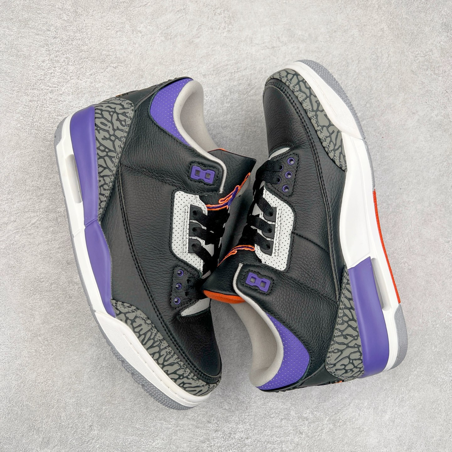 图片[3]-＃头层特价福利 Air Jordan AJ4/AJ3 Retro 系列 头层皮料加持 大厂出品 原纸板楦头开发 完美鞋型匹配公司货 正确TPU鞋舌锁扣 乳胶鞋垫 最新原厂底模 大底卡色咬花完美 鞋柜必备鞋款 终端现货供应 尺码：36 36.5 37.5 38 38.5 39 40 40.5 41 42 42.5 43 44 44.5 45 46 47.5-选品中心