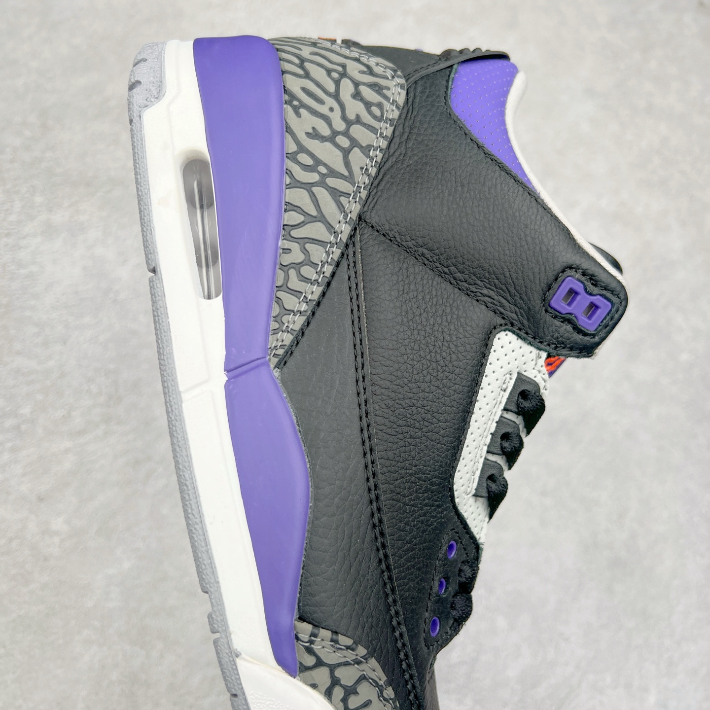 图片[6]-＃头层特价福利 Air Jordan AJ4/AJ3 Retro 系列 头层皮料加持 大厂出品 原纸板楦头开发 完美鞋型匹配公司货 正确TPU鞋舌锁扣 乳胶鞋垫 最新原厂底模 大底卡色咬花完美 鞋柜必备鞋款 终端现货供应 尺码：36 36.5 37.5 38 38.5 39 40 40.5 41 42 42.5 43 44 44.5 45 46 47.5-选品中心