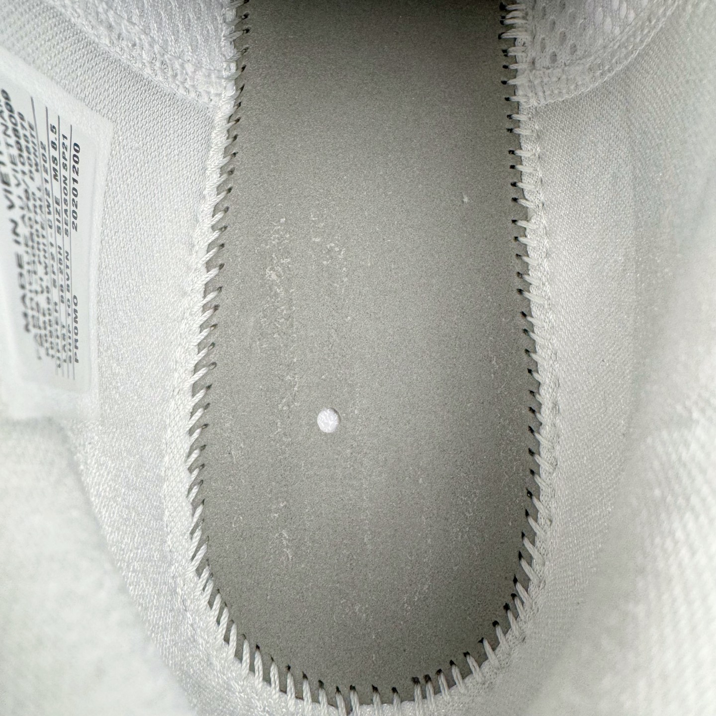 图片[10]-＃Star NK Zoom Kobe 6 Protro 科比六代 贝多芬纯白 1098009 完美复刻公司货 前掌超大Zoom Turbo气垫 后掌EVA缓震 真正的原汁原味 还原ZP脚感 全身鞋材卡料色独家定制 唯一正确喷漆工艺Swoosh 正确凹凸蛇鳞工艺 正确鞋面渐变效果 内全置真动飞态线 独立原厂模具 最大尺码达到48.5码 首批不拼图大几率过验 亲测已过 支持各种高强度实战 无需担心 上脚价 补货周期极长 脚宽建议买大半码 科比系列前掌偏窄 不影响二次销售 支持七天无理由退换 尺码：40 40.5 41 42 42.5 43 44 44.5 45 45.5 46 47.5 48.5 49.6 50.5-选品中心