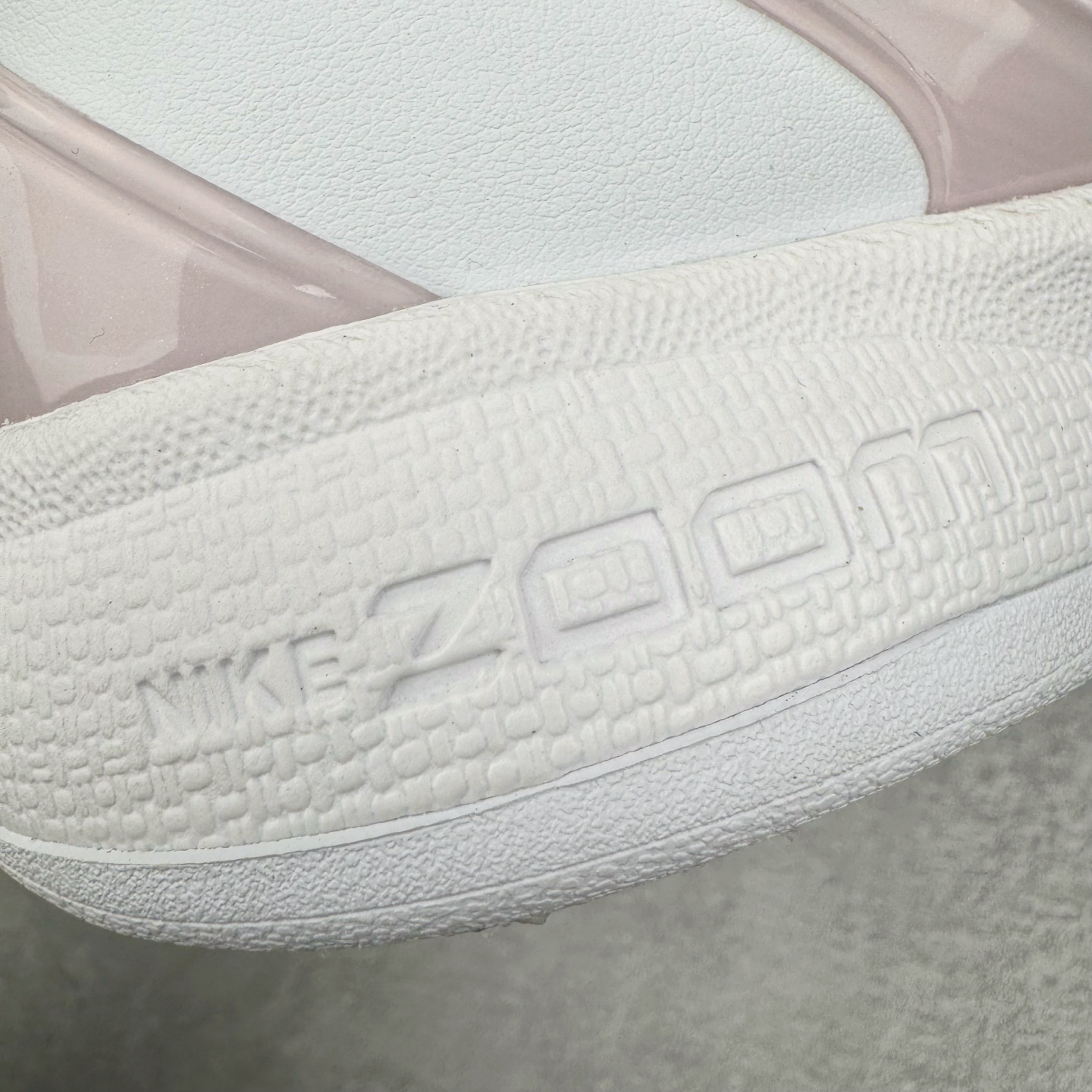 图片[19]-＃Star NK Zoom Kobe 6 Protro 科比六代 贝多芬纯白 1098009 完美复刻公司货 前掌超大Zoom Turbo气垫 后掌EVA缓震 真正的原汁原味 还原ZP脚感 全身鞋材卡料色独家定制 唯一正确喷漆工艺Swoosh 正确凹凸蛇鳞工艺 正确鞋面渐变效果 内全置真动飞态线 独立原厂模具 最大尺码达到48.5码 首批不拼图大几率过验 亲测已过 支持各种高强度实战 无需担心 上脚价 补货周期极长 脚宽建议买大半码 科比系列前掌偏窄 不影响二次销售 支持七天无理由退换 尺码：40 40.5 41 42 42.5 43 44 44.5 45 45.5 46 47.5 48.5 49.6 50.5-选品中心