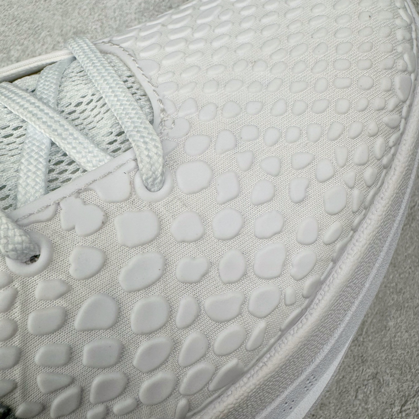 图片[16]-＃Star NK Zoom Kobe 6 Protro 科比六代 贝多芬纯白 1098009 完美复刻公司货 前掌超大Zoom Turbo气垫 后掌EVA缓震 真正的原汁原味 还原ZP脚感 全身鞋材卡料色独家定制 唯一正确喷漆工艺Swoosh 正确凹凸蛇鳞工艺 正确鞋面渐变效果 内全置真动飞态线 独立原厂模具 最大尺码达到48.5码 首批不拼图大几率过验 亲测已过 支持各种高强度实战 无需担心 上脚价 补货周期极长 脚宽建议买大半码 科比系列前掌偏窄 不影响二次销售 支持七天无理由退换 尺码：40 40.5 41 42 42.5 43 44 44.5 45 45.5 46 47.5 48.5 49.6 50.5-选品中心