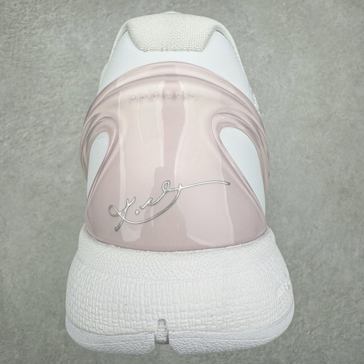 图片[8]-＃Star NK Zoom Kobe 6 Protro 科比六代 贝多芬纯白 1098009 完美复刻公司货 前掌超大Zoom Turbo气垫 后掌EVA缓震 真正的原汁原味 还原ZP脚感 全身鞋材卡料色独家定制 唯一正确喷漆工艺Swoosh 正确凹凸蛇鳞工艺 正确鞋面渐变效果 内全置真动飞态线 独立原厂模具 最大尺码达到48.5码 首批不拼图大几率过验 亲测已过 支持各种高强度实战 无需担心 上脚价 补货周期极长 脚宽建议买大半码 科比系列前掌偏窄 不影响二次销售 支持七天无理由退换 尺码：40 40.5 41 42 42.5 43 44 44.5 45 45.5 46 47.5 48.5 49.6 50.5-选品中心