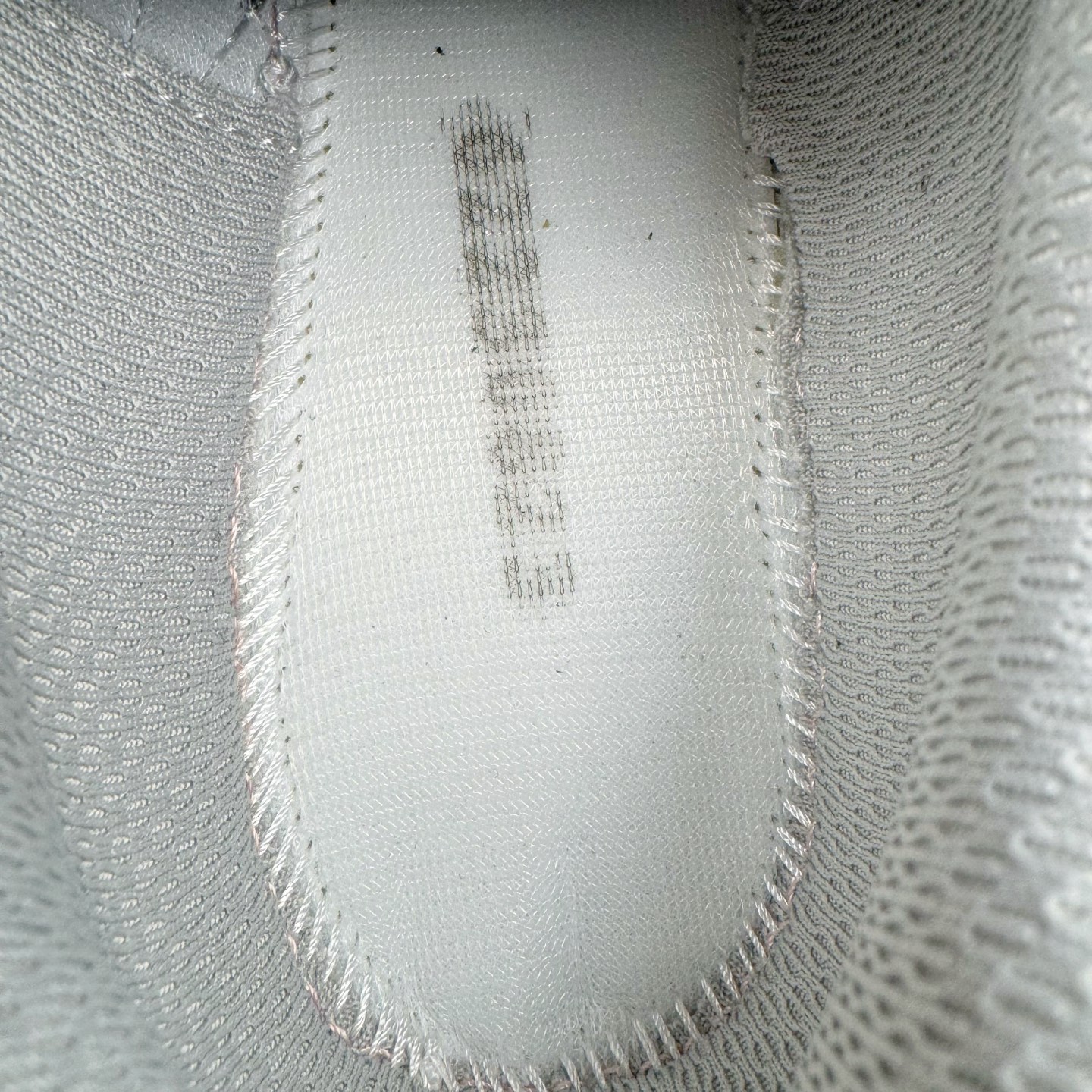 图片[10]-＃PB纯原 ASICS GEL-KAHANA K8 亚瑟士越野跑步鞋抓地稳定运动鞋缓震耐磨跑鞋 GEL-KAHANA系列为实用级越野跑鞋 融合机能和户外潮流强势回归 核心科技GEL内置于后跟 配合SPEVA弹性中底 减轻落地时地面对脚部的冲击力 中底内侧DYNAMIC DUOMAX 双密度防倾斜装置和中足补强结构 以及后跟几何形状构造 多方面支撑保护 AHAR耐磨橡胶大底 配合沟槽纹路设计 增强抓地力 后足GEL缓冲系统 减轻冲击时的冲击 实现平稳过渡 Trusstic系统 减少鞋底的重量 同时保留了鞋子结构的完整性 尺码：36 37 37.5 38 39 39.5 40 40.5 41.5 42 42.5 43.5 44 44.5 45-选品中心