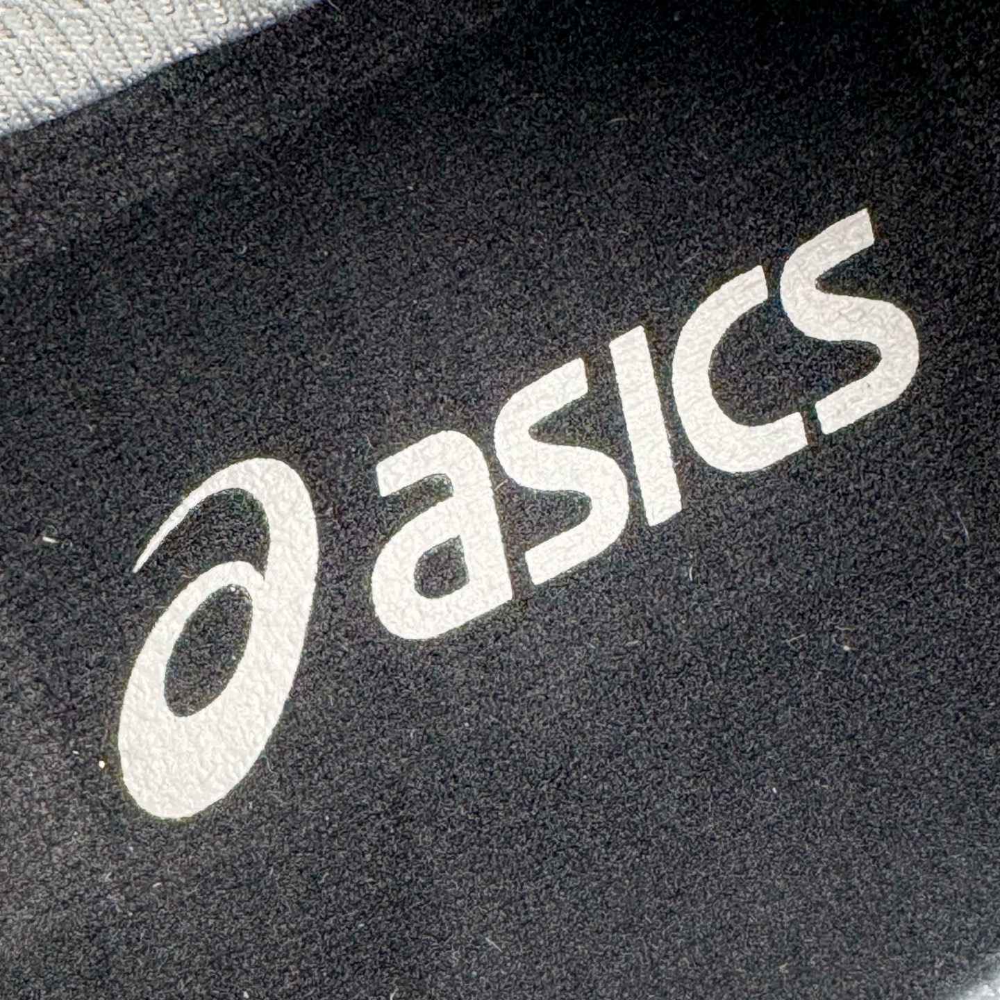 图片[11]-＃PB纯原 ASICS GEL-KAHANA K8 亚瑟士越野跑步鞋抓地稳定运动鞋缓震耐磨跑鞋 GEL-KAHANA系列为实用级越野跑鞋 融合机能和户外潮流强势回归 核心科技GEL内置于后跟 配合SPEVA弹性中底 减轻落地时地面对脚部的冲击力 中底内侧DYNAMIC DUOMAX 双密度防倾斜装置和中足补强结构 以及后跟几何形状构造 多方面支撑保护 AHAR耐磨橡胶大底 配合沟槽纹路设计 增强抓地力 后足GEL缓冲系统 减轻冲击时的冲击 实现平稳过渡 Trusstic系统 减少鞋底的重量 同时保留了鞋子结构的完整性 尺码：36 37 37.5 38 39 39.5 40 40.5 41.5 42 42.5 43.5 44 44.5 45-选品中心