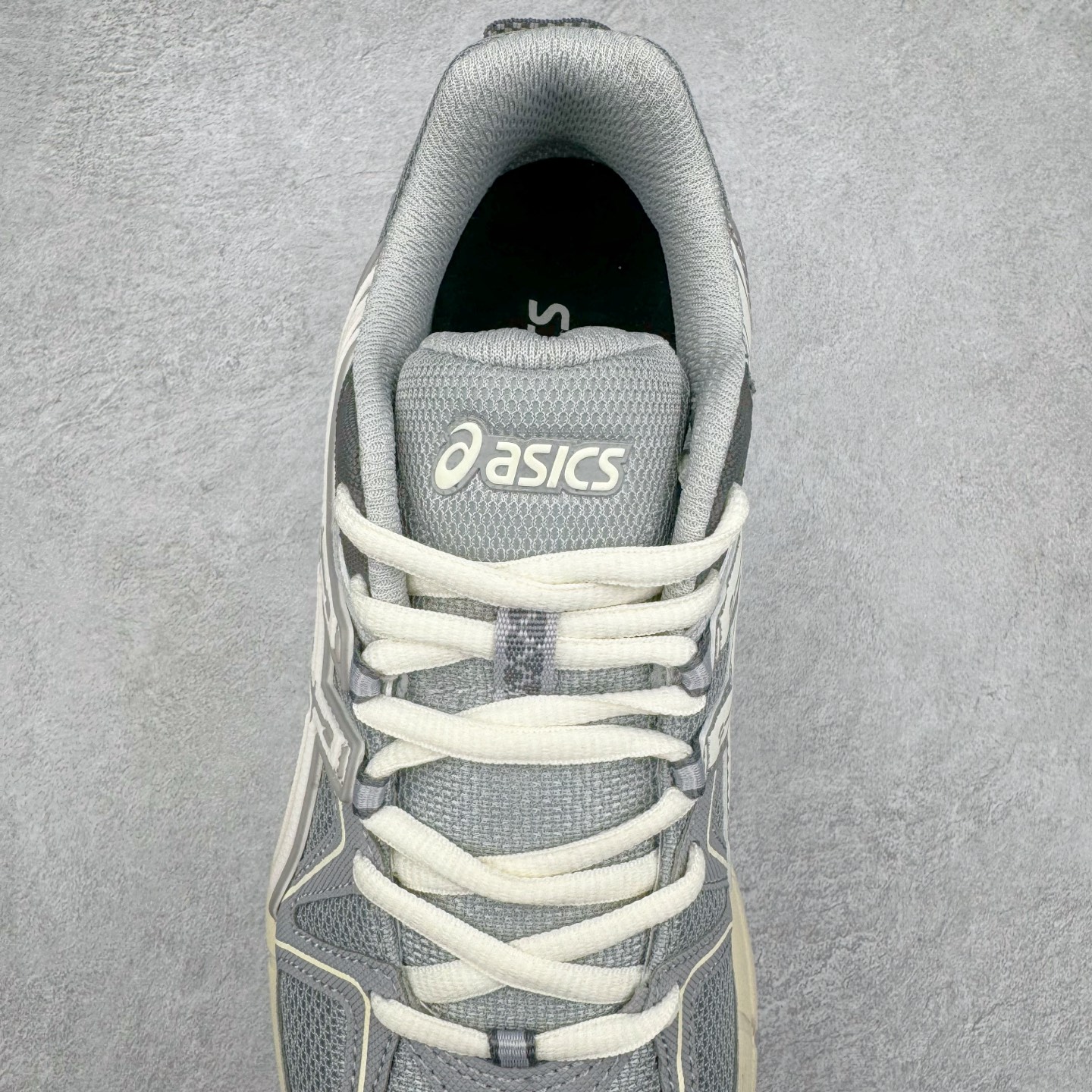 图片[5]-＃PB纯原 ASICS GEL-KAHANA K8 亚瑟士越野跑步鞋抓地稳定运动鞋缓震耐磨跑鞋 GEL-KAHANA系列为实用级越野跑鞋 融合机能和户外潮流强势回归 核心科技GEL内置于后跟 配合SPEVA弹性中底 减轻落地时地面对脚部的冲击力 中底内侧DYNAMIC DUOMAX 双密度防倾斜装置和中足补强结构 以及后跟几何形状构造 多方面支撑保护 AHAR耐磨橡胶大底 配合沟槽纹路设计 增强抓地力 后足GEL缓冲系统 减轻冲击时的冲击 实现平稳过渡 Trusstic系统 减少鞋底的重量 同时保留了鞋子结构的完整性 尺码：36 37 37.5 38 39 39.5 40 40.5 41.5 42 42.5 43.5 44 44.5 45-选品中心