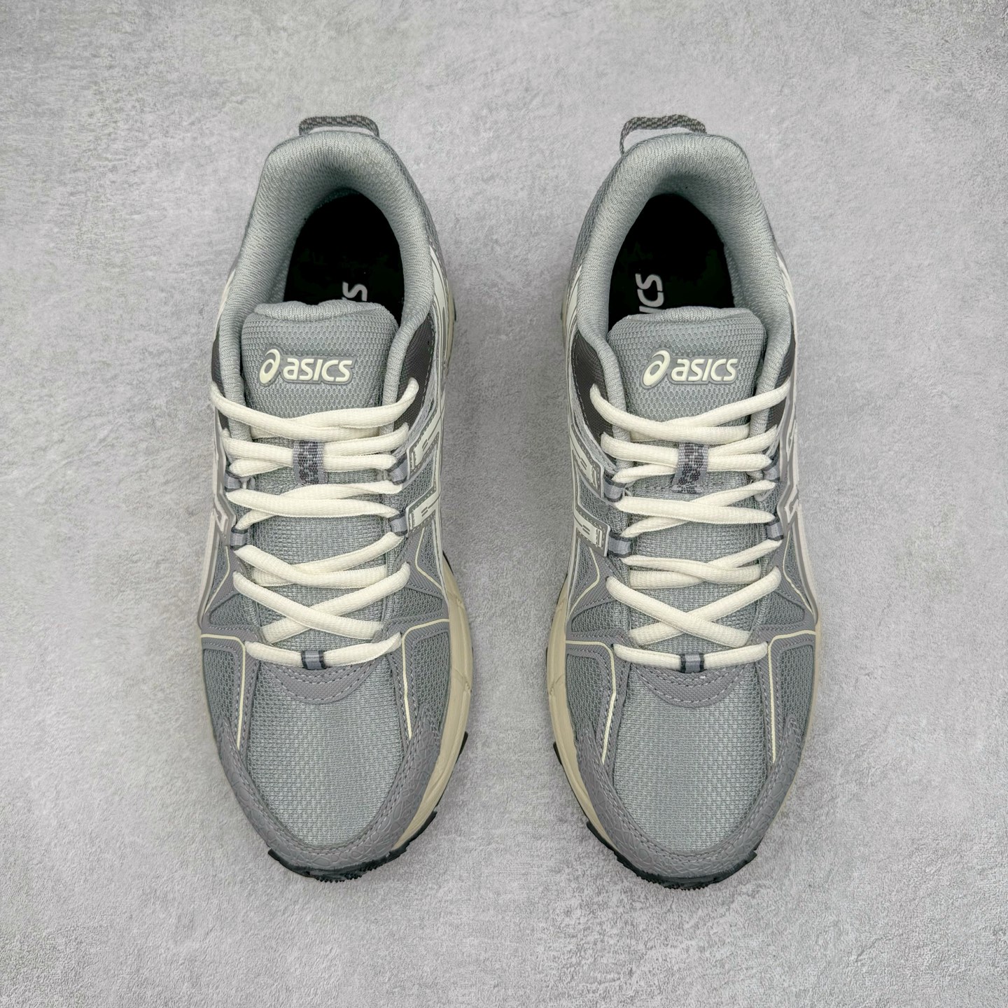 图片[2]-＃PB纯原 ASICS GEL-KAHANA K8 亚瑟士越野跑步鞋抓地稳定运动鞋缓震耐磨跑鞋 GEL-KAHANA系列为实用级越野跑鞋 融合机能和户外潮流强势回归 核心科技GEL内置于后跟 配合SPEVA弹性中底 减轻落地时地面对脚部的冲击力 中底内侧DYNAMIC DUOMAX 双密度防倾斜装置和中足补强结构 以及后跟几何形状构造 多方面支撑保护 AHAR耐磨橡胶大底 配合沟槽纹路设计 增强抓地力 后足GEL缓冲系统 减轻冲击时的冲击 实现平稳过渡 Trusstic系统 减少鞋底的重量 同时保留了鞋子结构的完整性 尺码：36 37 37.5 38 39 39.5 40 40.5 41.5 42 42.5 43.5 44 44.5 45-选品中心