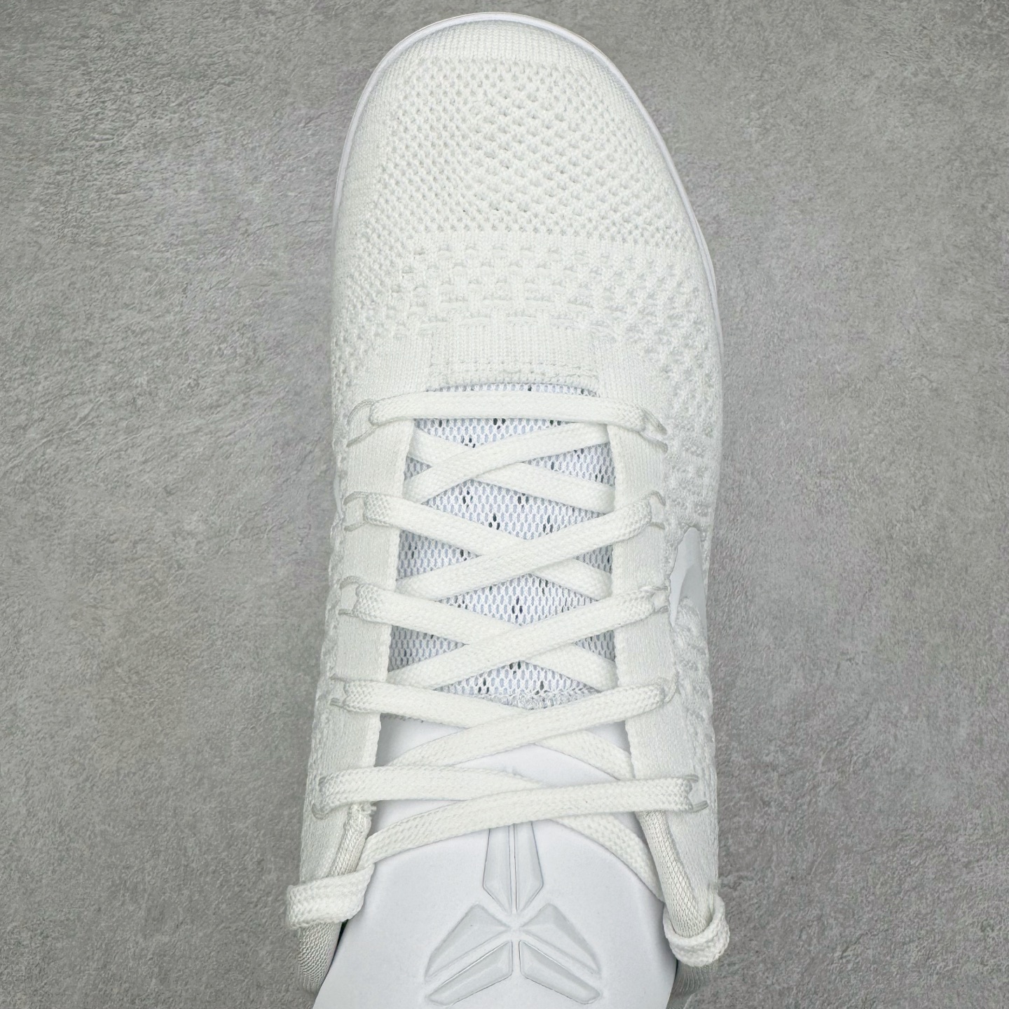 图片[4]-＃灭世/Max NK KOBE 9 ELITE LOW PROTRO \\\”HALO\\\” 科比9代精英版 纯白 货号：FZ7334-100 ✅原楦打造灵动版型 鞋头➕腰身➕后跟 360°无死角 ✅原厂工艺3层立体编织flyknit鞋面 厚度同步ZP吊打市场“纯原” ✅原厂碳板加持 立体感区分市场货品 ✅区分市场货品🌪过验级拉帮细节 ✅内置全新复刻版中底鞋垫 REACT缓震 密度增加抗衰减 ✅针对海外市场增加 47.5 满足精英选手实战需求 最强科9 灭世制造 用实力让情怀落地 👊🏻 尺码：39 40 40.5 41 42 42.5 43 44 44.5 45 46 47.5-选品中心