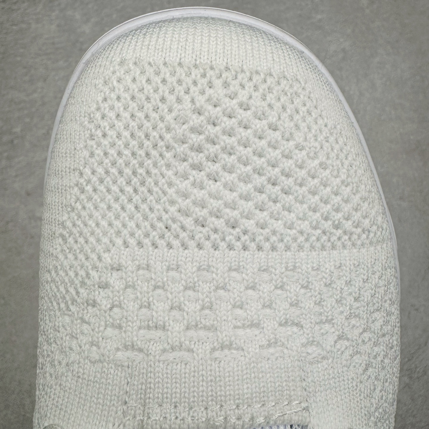 图片[12]-＃灭世/Max NK KOBE 9 ELITE LOW PROTRO \\\”HALO\\\” 科比9代精英版 纯白 货号：FZ7334-100 ✅原楦打造灵动版型 鞋头➕腰身➕后跟 360°无死角 ✅原厂工艺3层立体编织flyknit鞋面 厚度同步ZP吊打市场“纯原” ✅原厂碳板加持 立体感区分市场货品 ✅区分市场货品🌪过验级拉帮细节 ✅内置全新复刻版中底鞋垫 REACT缓震 密度增加抗衰减 ✅针对海外市场增加 47.5 满足精英选手实战需求 最强科9 灭世制造 用实力让情怀落地 👊🏻 尺码：39 40 40.5 41 42 42.5 43 44 44.5 45 46 47.5-选品中心