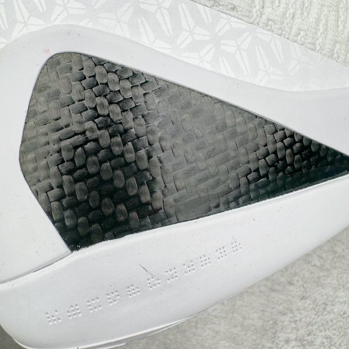 图片[16]-＃灭世/Max NK KOBE 9 ELITE LOW PROTRO \\\”HALO\\\” 科比9代精英版 纯白 货号：FZ7334-100 ✅原楦打造灵动版型 鞋头➕腰身➕后跟 360°无死角 ✅原厂工艺3层立体编织flyknit鞋面 厚度同步ZP吊打市场“纯原” ✅原厂碳板加持 立体感区分市场货品 ✅区分市场货品🌪过验级拉帮细节 ✅内置全新复刻版中底鞋垫 REACT缓震 密度增加抗衰减 ✅针对海外市场增加 47.5 满足精英选手实战需求 最强科9 灭世制造 用实力让情怀落地 👊🏻 尺码：39 40 40.5 41 42 42.5 43 44 44.5 45 46 47.5-选品中心