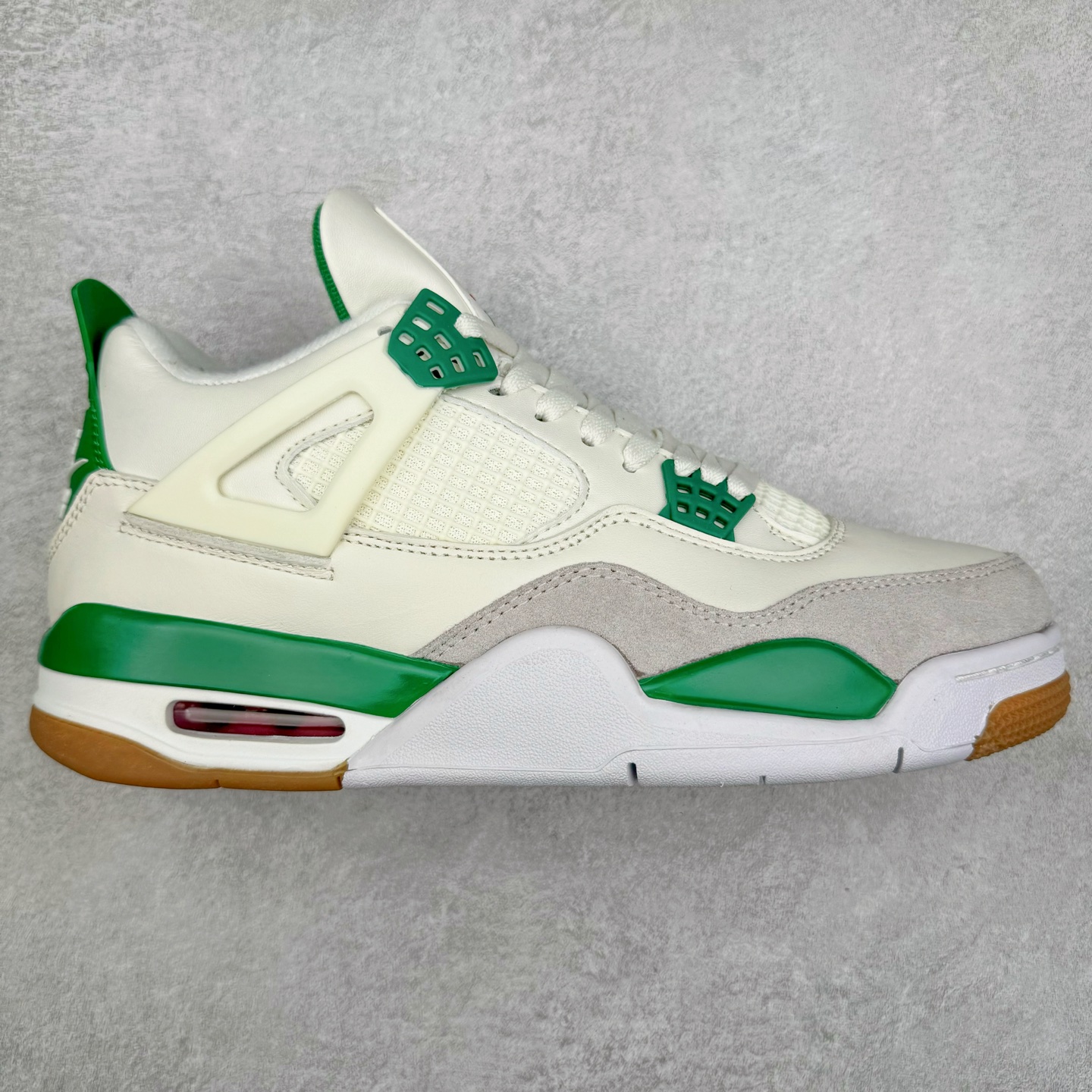 #头层特价福利 Air Jordan AJ4/AJ3 Retro 系列 头层皮料加持 大厂出品 原纸板楦头开发 完美鞋型匹配公司货 正确TPU鞋舌锁扣 乳胶鞋垫 最新原厂底模 大底卡色咬花完美 鞋柜必备鞋款 终端现货供应 尺码:36 36.5 37.5 38 38.5 39 40 40.5 41 42 42.5 43 44 44.5 45 46 47.5-选品中心