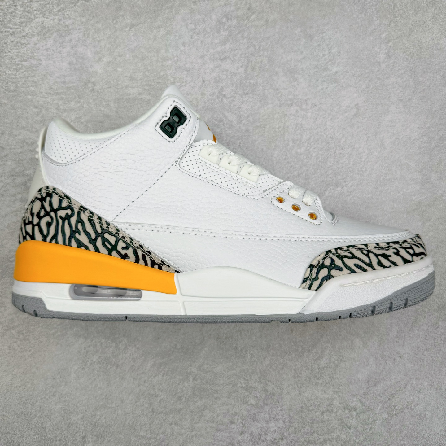 #头层特价福利 Air Jordan AJ4/AJ3 Retro 系列 头层皮料加持 大厂出品 原纸板楦头开发 完美鞋型匹配公司货 正确TPU鞋舌锁扣 乳胶鞋垫 最新原厂底模 大底卡色咬花完美 鞋柜必备鞋款 终端现货供应 尺码:36 36.5 37.5 38 38.5 39 40 40.5 41 42 42.5 43 44 44.5 45 46 47.5-选品中心