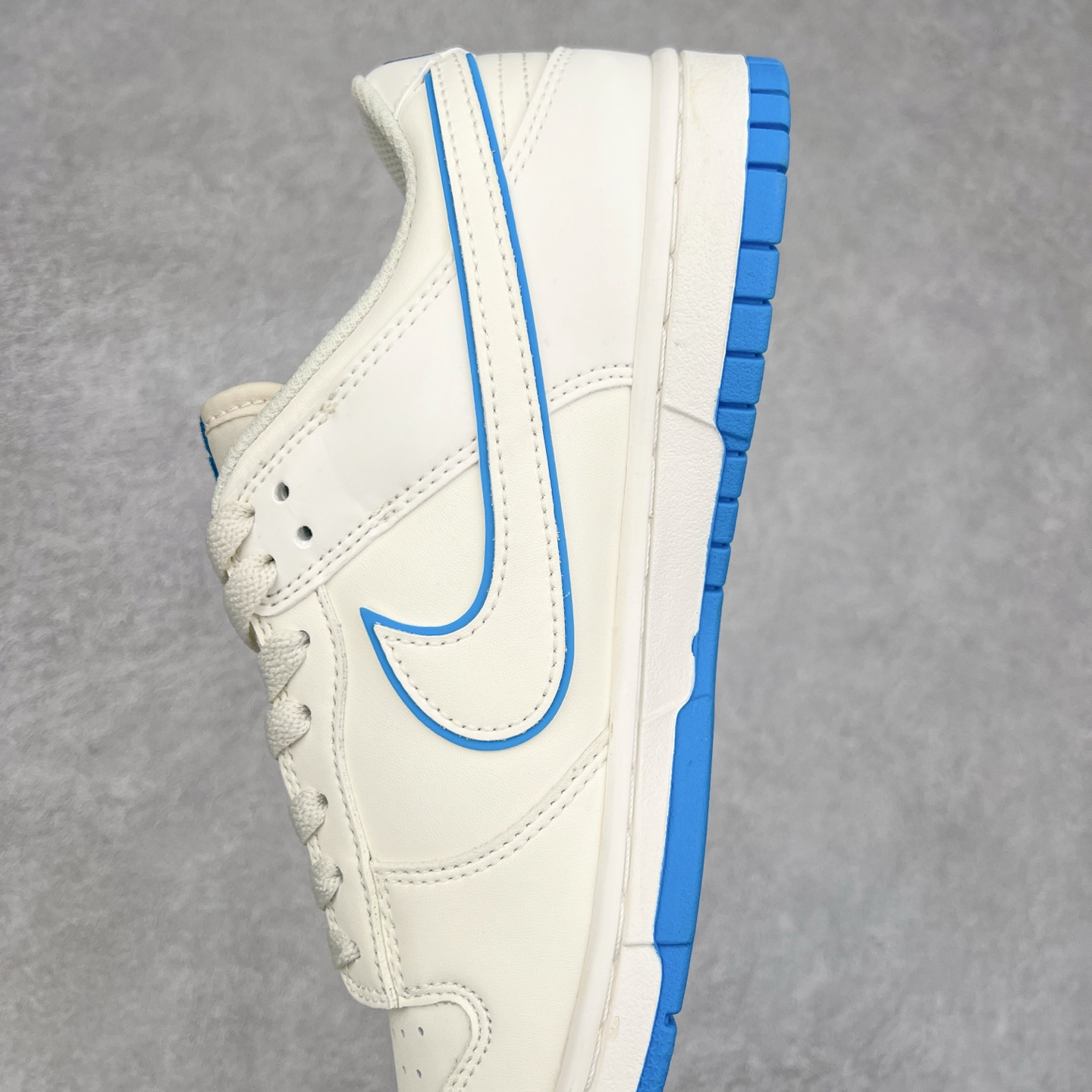 图片[7]-NK Dunk Low 定制配色 DJ2024-012 大厂出品 极力推荐 原装头层材料 独家版型蒸餾加工帶來的是更好的视觉和脚感体验大厂纯原品质出货 清洁度 电绣工艺 皮料切割干净无任何毛边 细节完美 尺码：36 36.5 37.5 38 38.5 39 40 40.5 41 42 42.5 43 44 44.5 45-选品中心