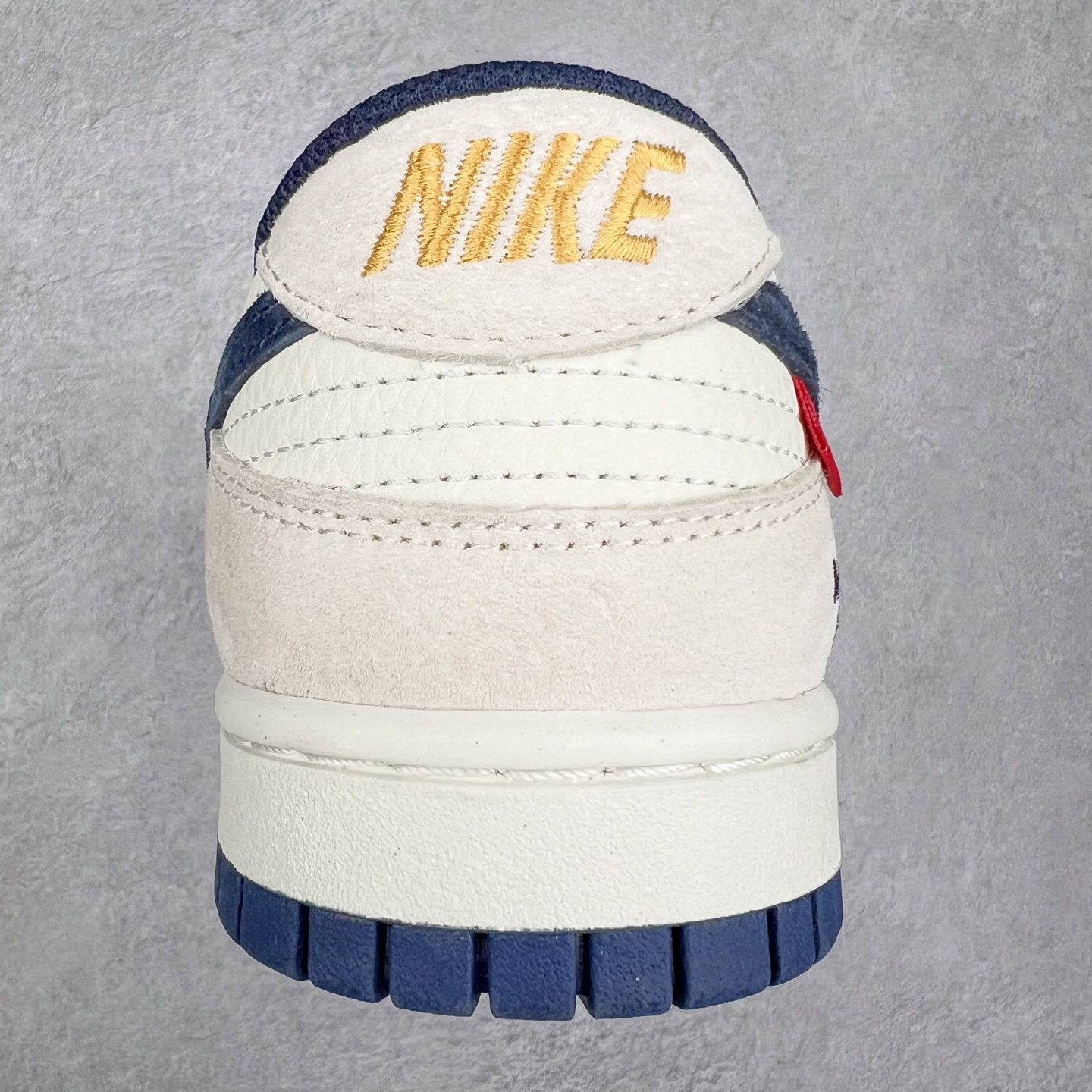 图片[8]-NK Dunk Low 定制配色 DJ2024-117 大厂出品 极力推荐 原装头层材料 独家版型蒸餾加工帶來的是更好的视觉和脚感体验大厂纯原品质出货 清洁度 电绣工艺 皮料切割干净无任何毛边 细节完美 尺码：36 36.5 37.5 38 38.5 39 40 40.5 41 42 42.5 43 44 44.5 45-选品中心