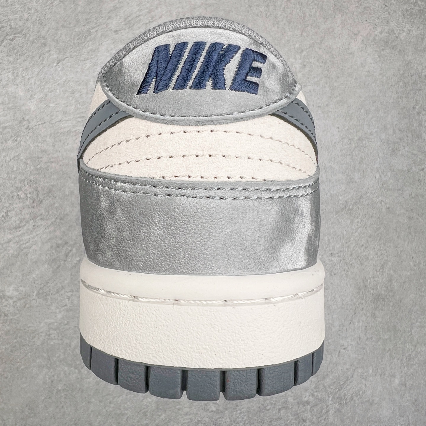 图片[8]-NK Dunk Low 定制配色 DM6868-037 大厂出品 极力推荐 原装头层材料 独家版型蒸餾加工帶來的是更好的视觉和脚感体验大厂纯原品质出货 清洁度 电绣工艺 皮料切割干净无任何毛边 细节完美 尺码：36 36.5 37.5 38 38.5 39 40 40.5 41 42 42.5 43 44 44.5 45-选品中心