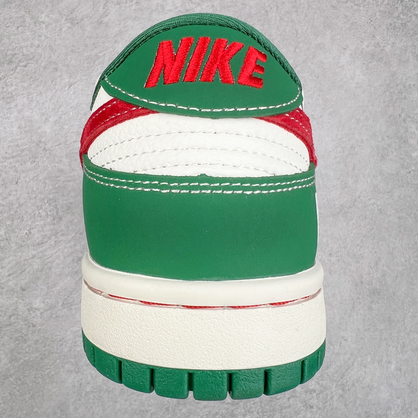 图片[8]-NK Dunk Low 定制配色 CH6336-619 大厂出品 极力推荐 原装头层材料 独家版型蒸餾加工帶來的是更好的视觉和脚感体验大厂纯原品质出货 清洁度 电绣工艺 皮料切割干净无任何毛边 细节完美 尺码：36 36.5 37.5 38 38.5 39 40 40.5 41 42 42.5 43 44 44.5 45-选品中心