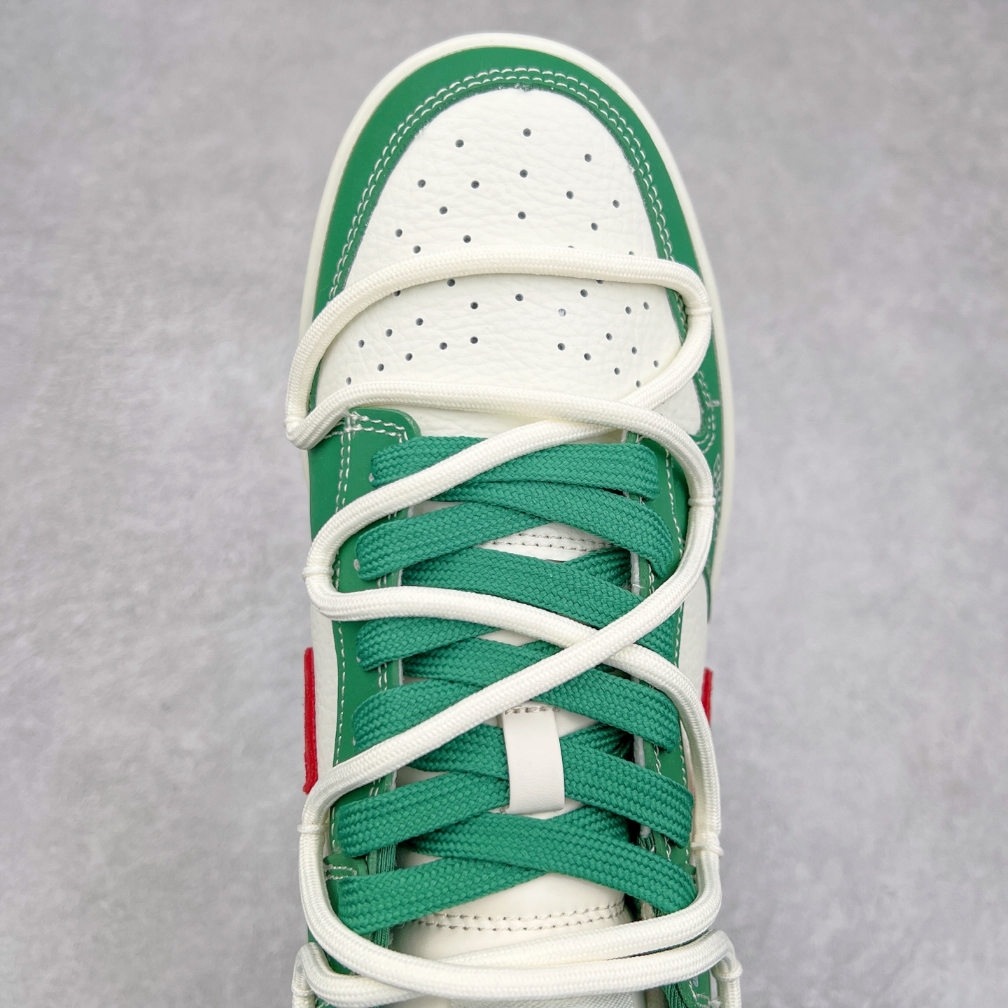 图片[4]-NK Dunk Low 定制配色 CH6336-619 大厂出品 极力推荐 原装头层材料 独家版型蒸餾加工帶來的是更好的视觉和脚感体验大厂纯原品质出货 清洁度 电绣工艺 皮料切割干净无任何毛边 细节完美 尺码：36 36.5 37.5 38 38.5 39 40 40.5 41 42 42.5 43 44 44.5 45-选品中心