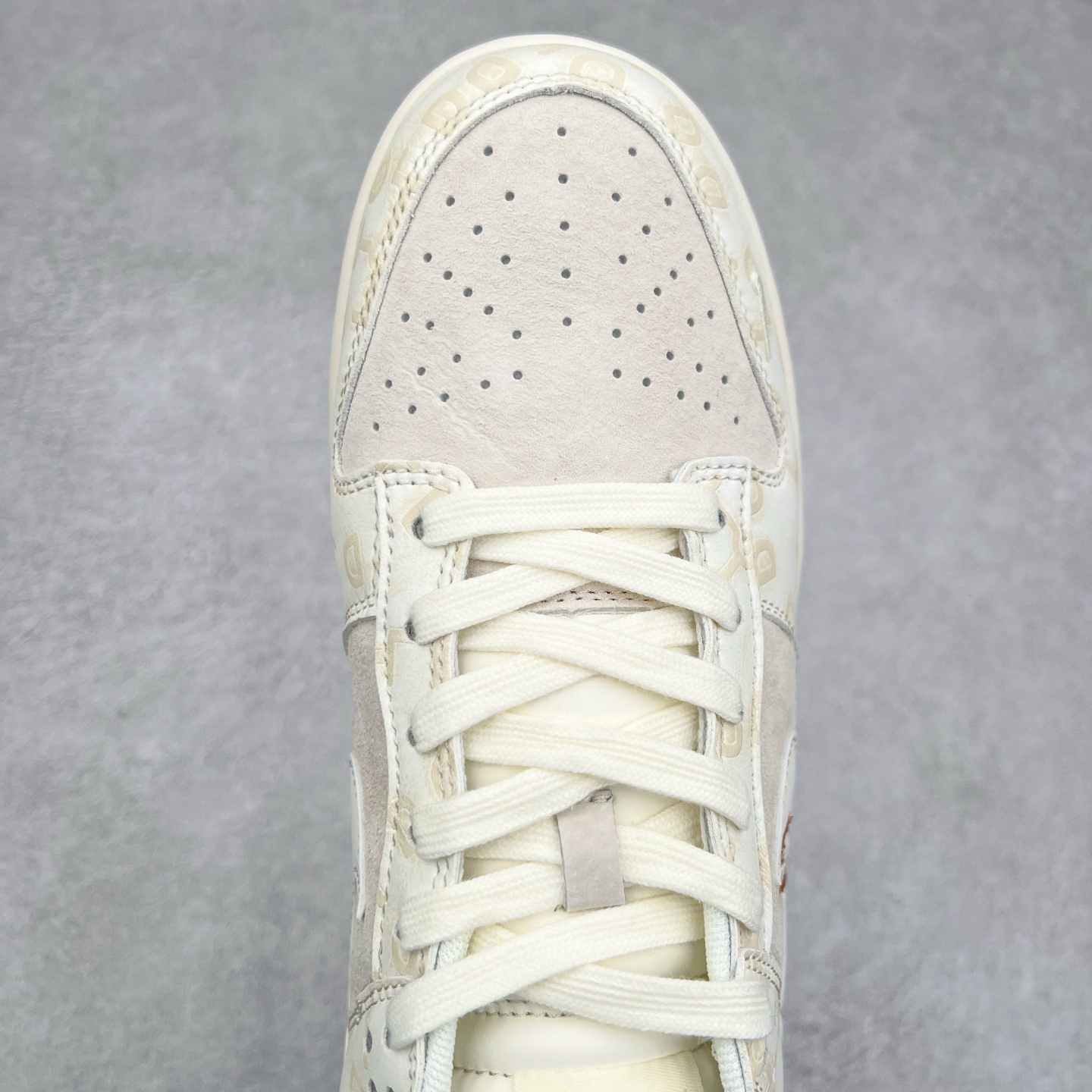 图片[4]-NK Dunk Low 定制配色 DM6868-039 大厂出品 极力推荐 原装头层材料 独家版型蒸餾加工帶來的是更好的视觉和脚感体验大厂纯原品质出货 清洁度 电绣工艺 皮料切割干净无任何毛边 细节完美 尺码：36 36.5 37.5 38 38.5 39 40 40.5 41 42 42.5 43 44 44.5 45-选品中心