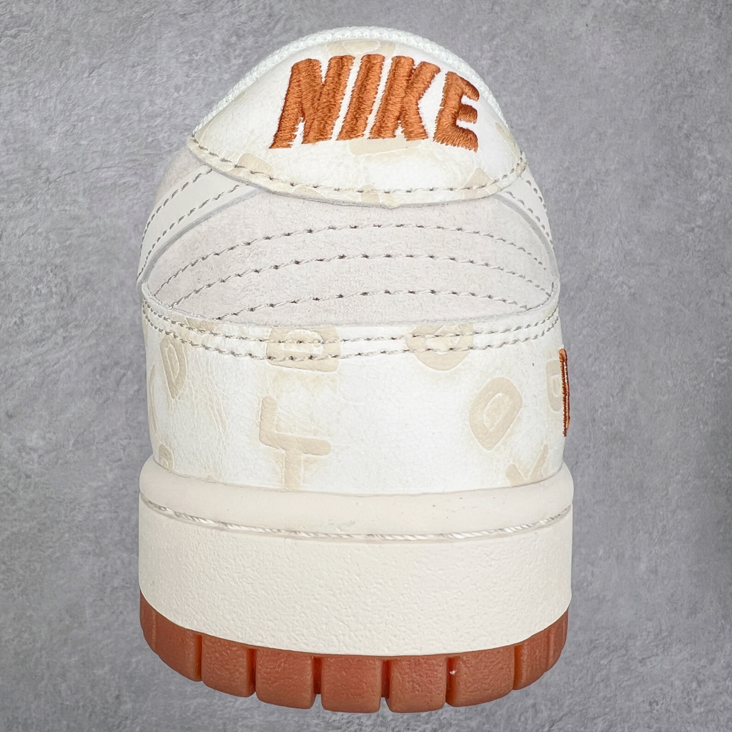 图片[8]-NK Dunk Low 定制配色 DM6868-039 大厂出品 极力推荐 原装头层材料 独家版型蒸餾加工帶來的是更好的视觉和脚感体验大厂纯原品质出货 清洁度 电绣工艺 皮料切割干净无任何毛边 细节完美 尺码：36 36.5 37.5 38 38.5 39 40 40.5 41 42 42.5 43 44 44.5 45-选品中心