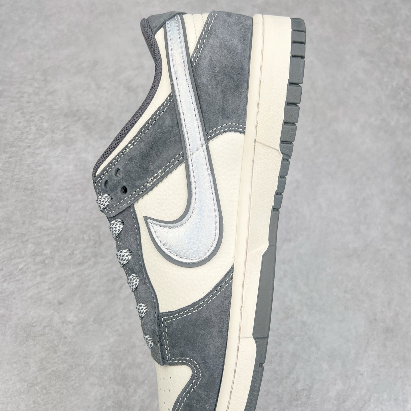 图片[7]-NK Dunk Low 定制配色 DM6868-036 大厂出品 极力推荐 原装头层材料 独家版型蒸餾加工帶來的是更好的视觉和脚感体验大厂纯原品质出货 清洁度 电绣工艺 皮料切割干净无任何毛边 细节完美 尺码：36 36.5 37.5 38 38.5 39 40 40.5 41 42 42.5 43 44 44.5 45-选品中心