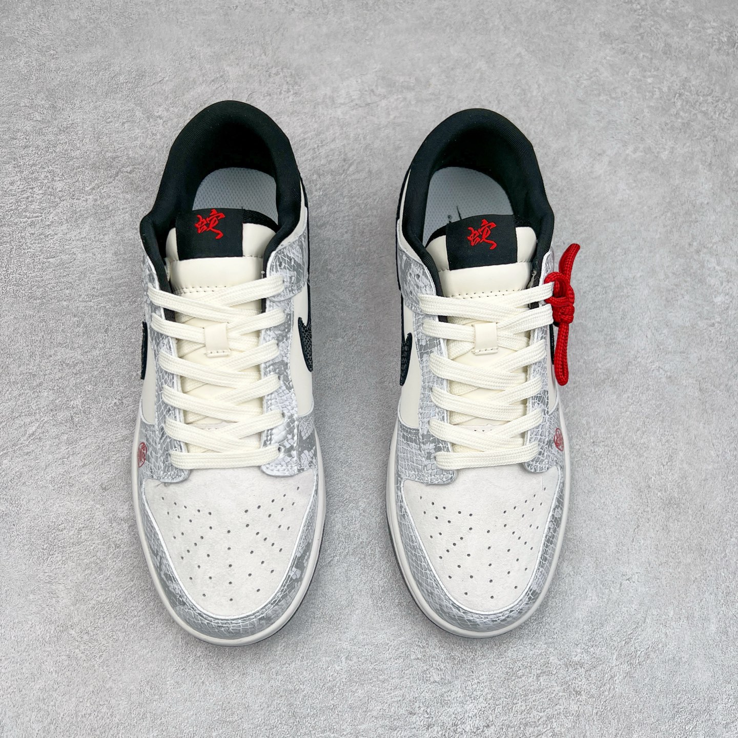 图片[2]-NK Dunk Low 定制配色 AG3702-852 大厂出品 极力推荐 原装头层材料 独家版型蒸餾加工帶來的是更好的视觉和脚感体验大厂纯原品质出货 清洁度 电绣工艺 皮料切割干净无任何毛边 细节完美 尺码：36 36.5 37.5 38 38.5 39 40 40.5 41 42 42.5 43 44 44.5 45-选品中心