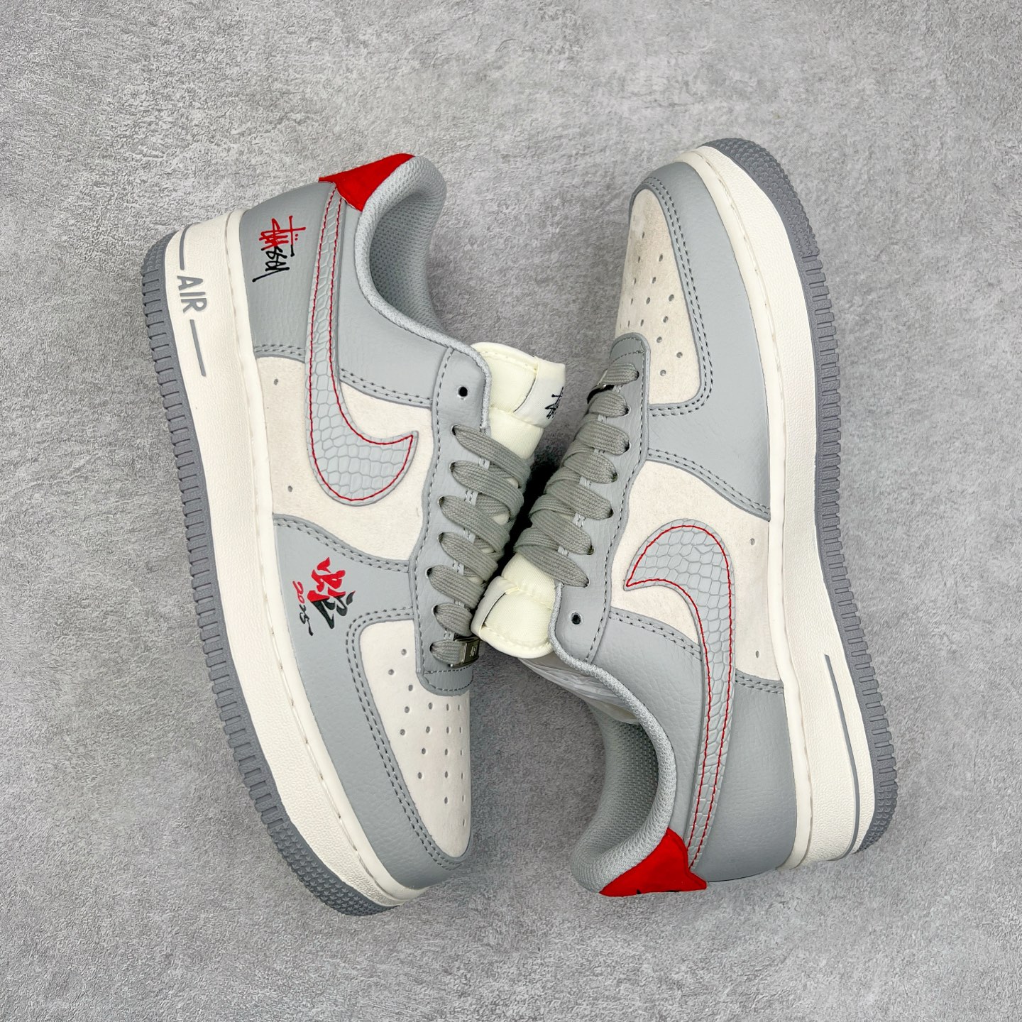 图片[3]-NK Air Force 1´07 Low 空军一号低帮百搭休闲运动板鞋 DM6688-027 柔软、弹性十足的缓震性能和出色的中底设计 横跨复古与现代的外型结合 造就出风靡全球 三十多年的Force 1 直到今天还深受青睐 尺码：36 36.5 37.5 38 38.5 39 40 40.5 41 42 42.5 43 44 44.5 45-选品中心