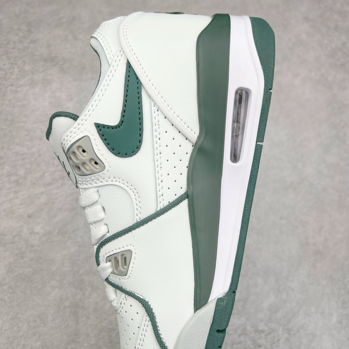 图片[7]-NK Air Flight AJ89 复古运动鞋 AJ4兄弟款系列篮球鞋 FQ5286-100 重塑80年代后期非凡篮球战靴的经典风范,利落皮革结构搭载卓越缓震系统 重现传世经典的卓越性能 取用皮革与合成材质组合鞋面 简约利落潮流运动 尺码：36 36.5 37.5 38 38.5 39 40 40.5 41 42 42.5 43 44 44.5 45 46-选品中心