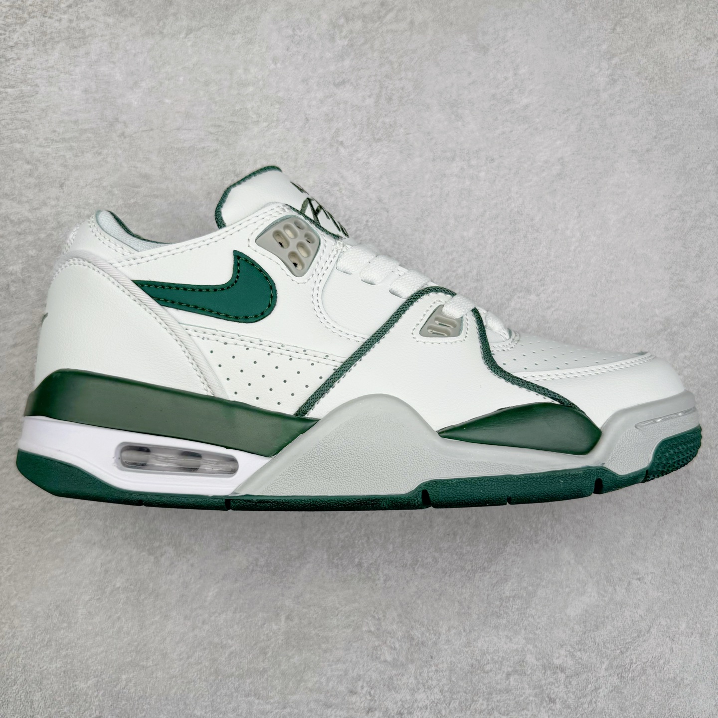 NK Air Flight AJ89 复古运动鞋 AJ4兄弟款系列篮球鞋 FQ5286-100 重塑80年代后期非凡篮球战靴的经典风范,利落皮革结构搭载卓越缓震系统 重现传世经典的卓越性能 取用皮革与合成材质组合鞋面 简约利落潮流运动 尺码：36 36.5 37.5 38 38.5 39 40 40.5 41 42 42.5 43 44 44.5 45 46-选品中心