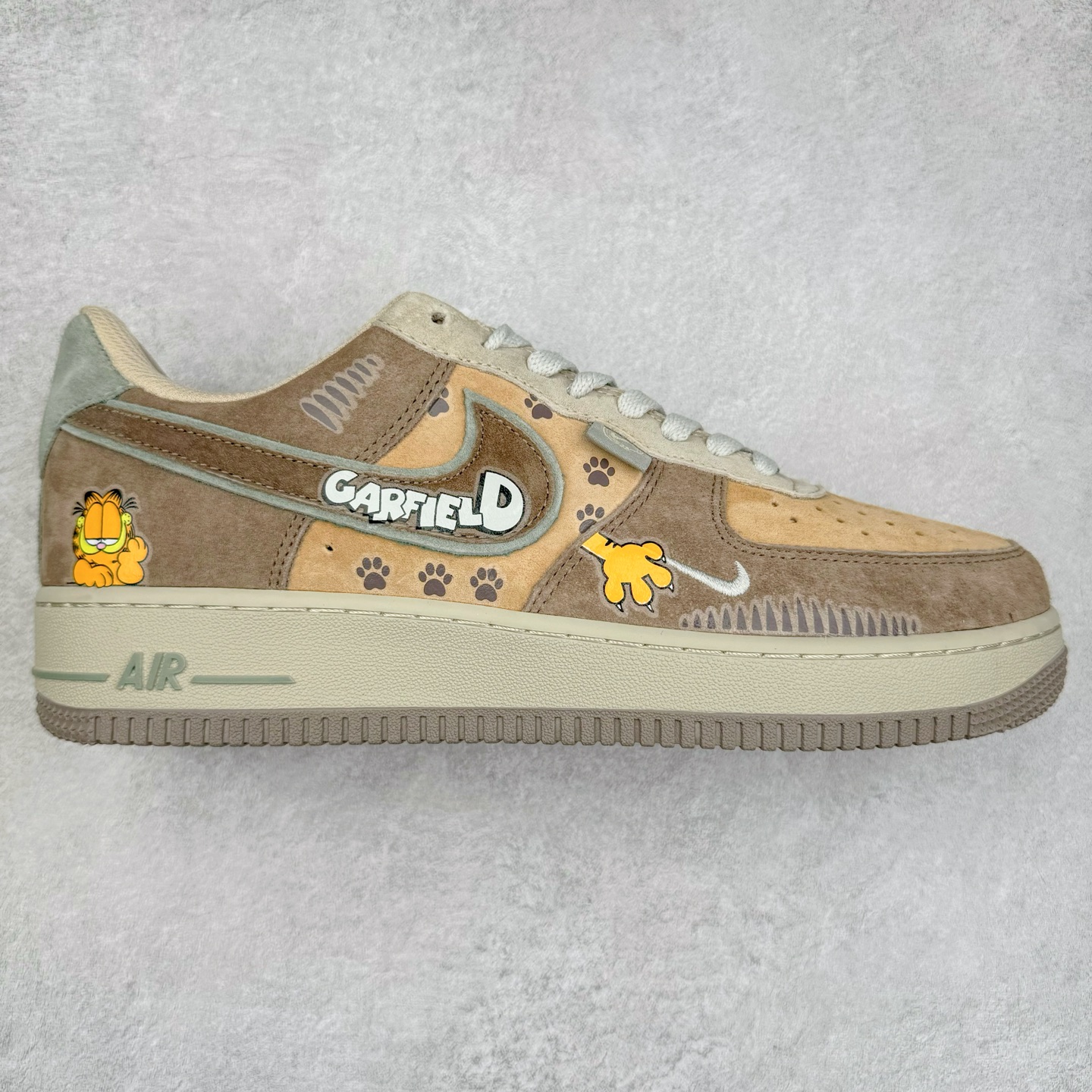 NK Air Force 1´07 Low 空军一号低帮百搭休闲运动板鞋 CD1212-333 柔软、弹性十足的缓震性能和出色的中底设计 横跨复古与现代的外型结合 造就出风靡全球 三十多年的Force 1 直到今天还深受青睐 尺码：36 36.5 37.5 38 38.5 39 40 40.5 41 42 42.5 43 44 44.5 45-选品中心