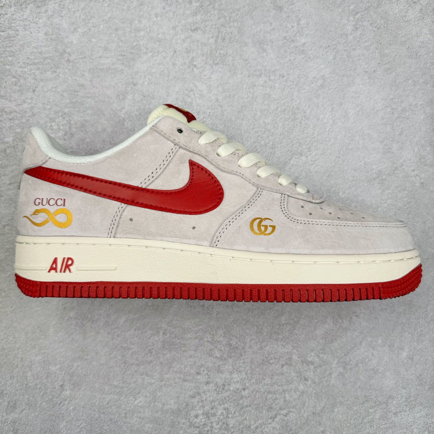 NK Air Force 1´07 Low 空军一号低帮百搭休闲运动板鞋 XZ6188-020 柔软、弹性十足的缓震性能和出色的中底设计 横跨复古与现代的外型结合 造就出风靡全球 三十多年的Force 1 直到今天还深受青睐 尺码：36 36.5 37.5 38 38.5 39 40 40.5 41 42 42.5 43 44 44.5 45-选品中心