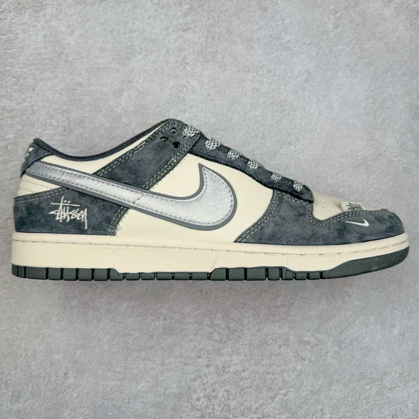 NK Dunk Low 定制配色 DM6868-036 大厂出品 极力推荐 原装头层材料 独家版型蒸餾加工帶來的是更好的视觉和脚感体验大厂纯原品质出货 清洁度 电绣工艺 皮料切割干净无任何毛边 细节完美 尺码:36 36.5 37.5 38 38.5 39 40 40.5 41 42 42.5 43 44 44.5 45-选品中心