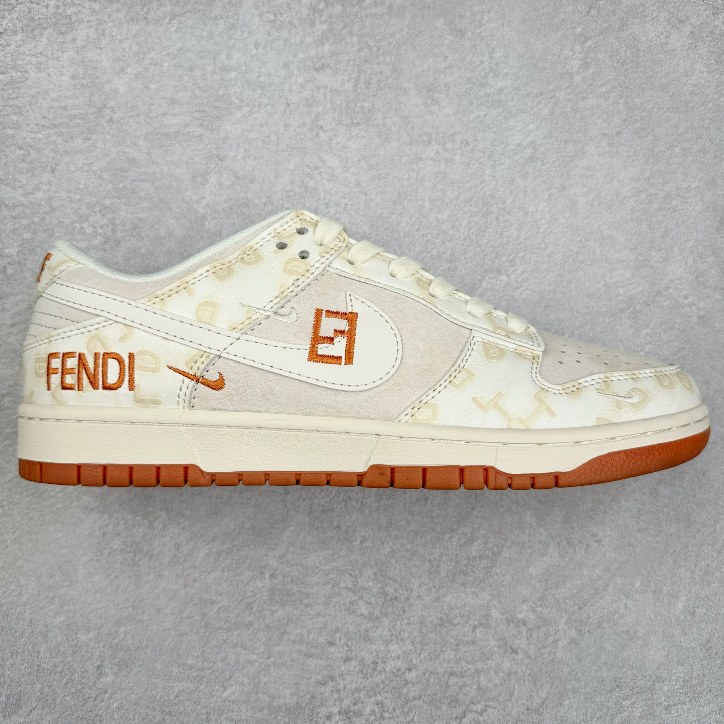 NK Dunk Low 定制配色 DM6868-039 大厂出品 极力推荐 原装头层材料 独家版型蒸餾加工帶來的是更好的视觉和脚感体验大厂纯原品质出货 清洁度 电绣工艺 皮料切割干净无任何毛边 细节完美 尺码:36 36.5 37.5 38 38.5 39 40 40.5 41 42 42.5 43 44 44.5 45-选品中心