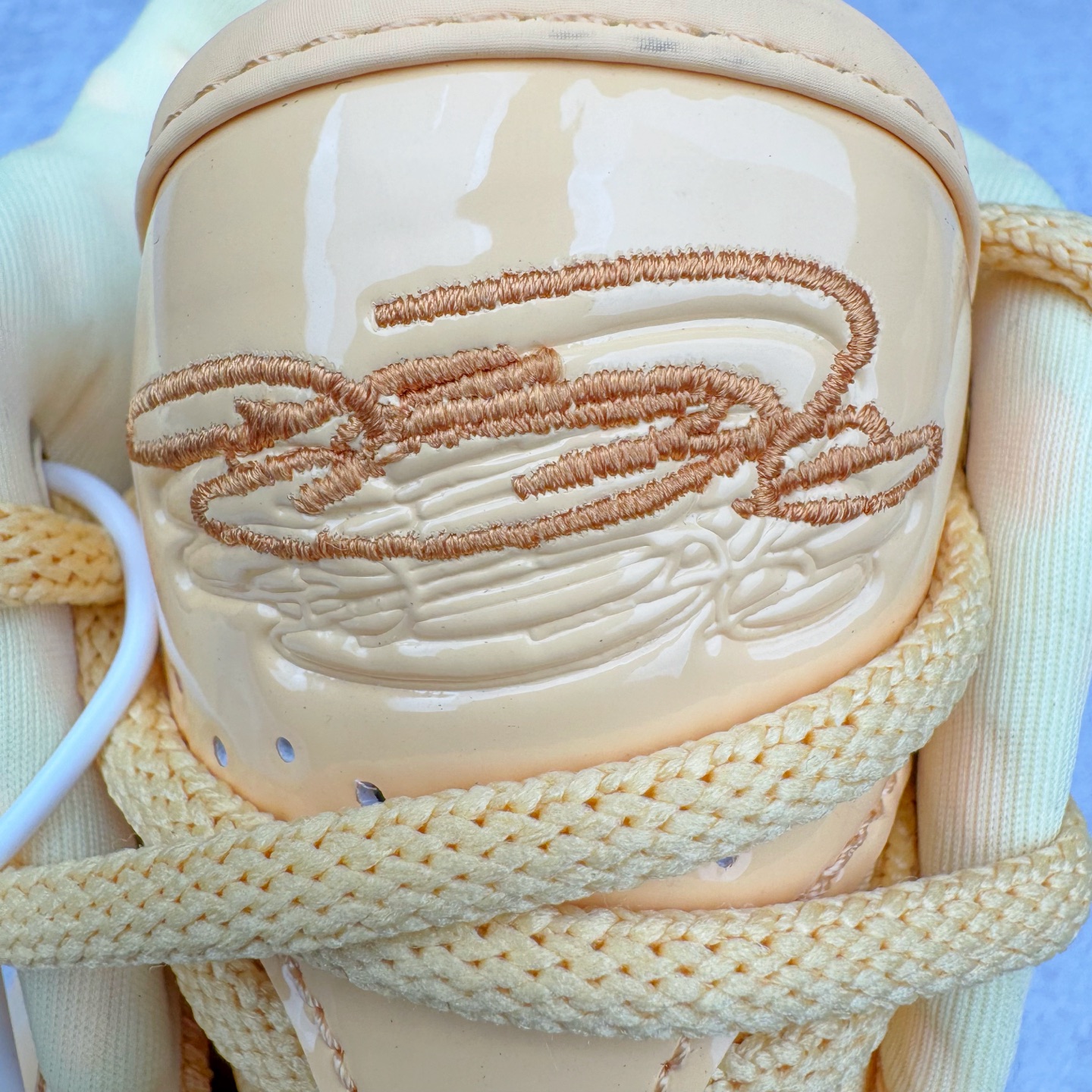 图片[13]-＃灭世/Max NK LeBron James 詹姆斯21代签名实战篮球鞋 FV2346-800 顶配呈现 原厂5层大底组合（后跟独立密度模块）市场独家 原厂热熔原标工艺 过验标准 原厂全飞线工艺 鞋面质感与支撑拉满 前掌ZOOM TURBO➕后掌马蹄气垫 原配还原 全掌记忆海绵鞋垫➕过验级刷胶 采用覆层翻滚的皮革鞋面 上面覆盖着柔和的色调 柔和的薰衣草色调沿着椭圆形鞋带和鞋舌结构得到进一步使用 而引人注目的“Melon Tint”对比放大了球状轮廓的斜线、鞋舌标签标志和最中间的蕾丝环 尺码：39 40 40.5 41 42 42.5 43 44 44.5 45 46 47.5-选品中心