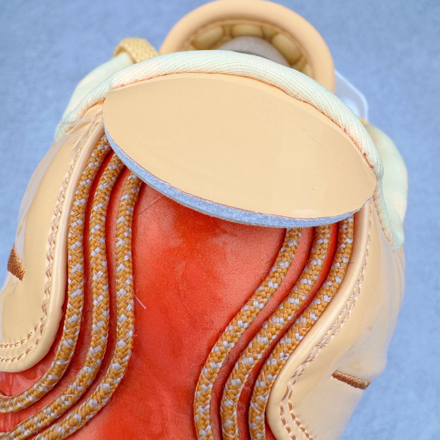 图片[16]-＃灭世/Max NK LeBron James 詹姆斯21代签名实战篮球鞋 FV2346-800 顶配呈现 原厂5层大底组合（后跟独立密度模块）市场独家 原厂热熔原标工艺 过验标准 原厂全飞线工艺 鞋面质感与支撑拉满 前掌ZOOM TURBO➕后掌马蹄气垫 原配还原 全掌记忆海绵鞋垫➕过验级刷胶 采用覆层翻滚的皮革鞋面 上面覆盖着柔和的色调 柔和的薰衣草色调沿着椭圆形鞋带和鞋舌结构得到进一步使用 而引人注目的“Melon Tint”对比放大了球状轮廓的斜线、鞋舌标签标志和最中间的蕾丝环 尺码：39 40 40.5 41 42 42.5 43 44 44.5 45 46 47.5-选品中心