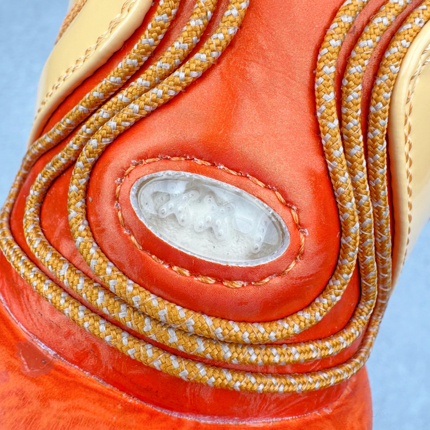 图片[17]-＃灭世/Max NK LeBron James 詹姆斯21代签名实战篮球鞋 FV2346-800 顶配呈现 原厂5层大底组合（后跟独立密度模块）市场独家 原厂热熔原标工艺 过验标准 原厂全飞线工艺 鞋面质感与支撑拉满 前掌ZOOM TURBO➕后掌马蹄气垫 原配还原 全掌记忆海绵鞋垫➕过验级刷胶 采用覆层翻滚的皮革鞋面 上面覆盖着柔和的色调 柔和的薰衣草色调沿着椭圆形鞋带和鞋舌结构得到进一步使用 而引人注目的“Melon Tint”对比放大了球状轮廓的斜线、鞋舌标签标志和最中间的蕾丝环 尺码：39 40 40.5 41 42 42.5 43 44 44.5 45 46 47.5-选品中心