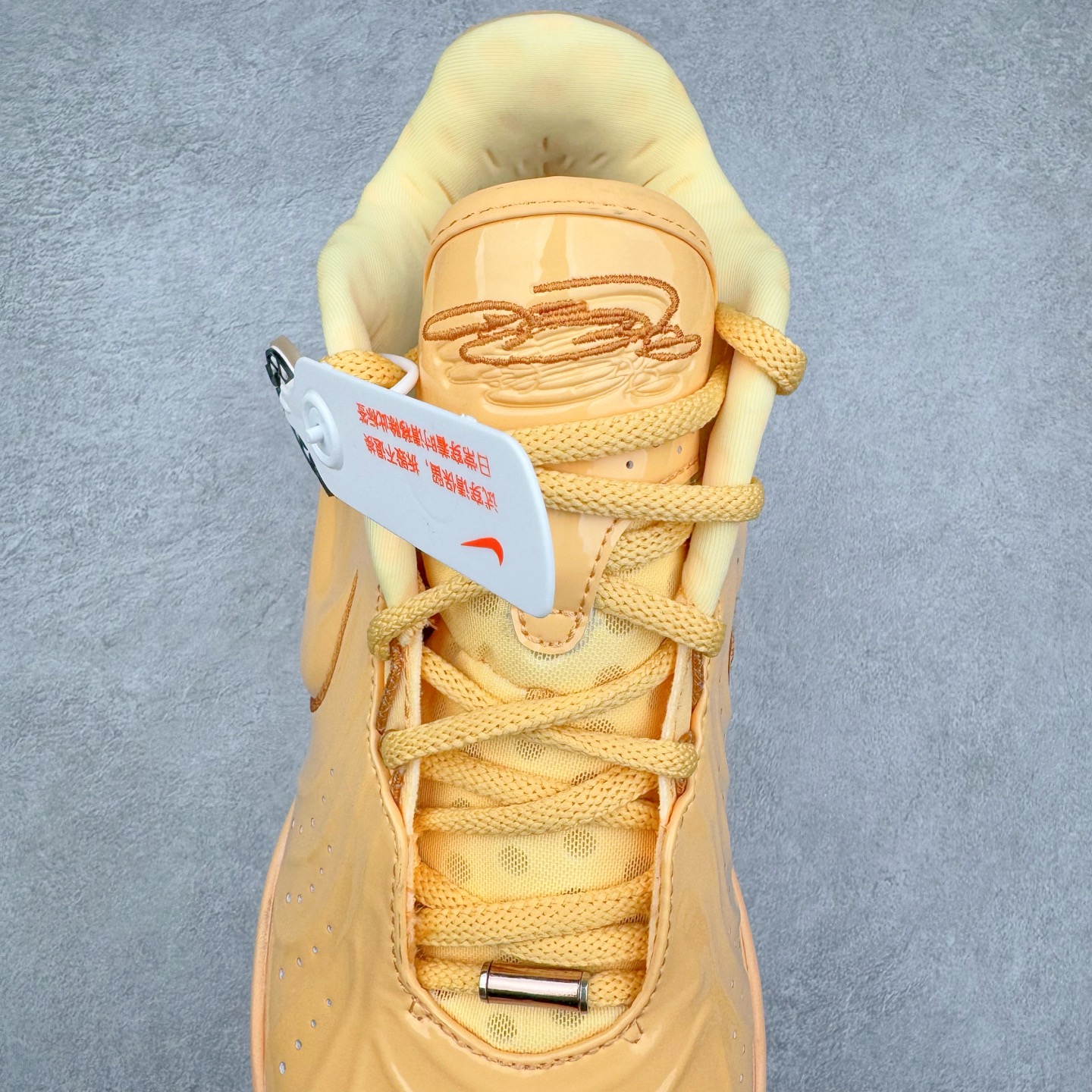 图片[5]-＃灭世/Max NK LeBron James 詹姆斯21代签名实战篮球鞋 FV2346-800 顶配呈现 原厂5层大底组合（后跟独立密度模块）市场独家 原厂热熔原标工艺 过验标准 原厂全飞线工艺 鞋面质感与支撑拉满 前掌ZOOM TURBO➕后掌马蹄气垫 原配还原 全掌记忆海绵鞋垫➕过验级刷胶 采用覆层翻滚的皮革鞋面 上面覆盖着柔和的色调 柔和的薰衣草色调沿着椭圆形鞋带和鞋舌结构得到进一步使用 而引人注目的“Melon Tint”对比放大了球状轮廓的斜线、鞋舌标签标志和最中间的蕾丝环 尺码：39 40 40.5 41 42 42.5 43 44 44.5 45 46 47.5-选品中心