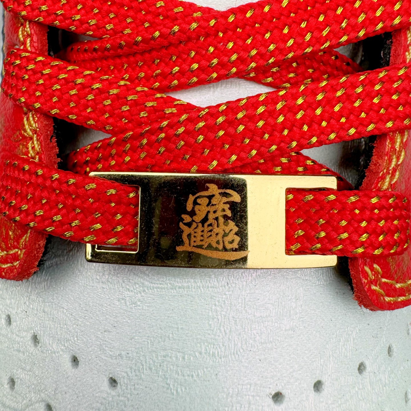 图片[15]-＃YC纯原 NK Dunk Low CNY 新春限定 RW1220-005 定制系列天花板 无原鞋不开发 全系列得物原鞋一比一校对开发 配色持续更新中 终端对接 优势输出 全套原厂楦头原纸板数据档案倾力打造 原汁原味莞产 极致还原 圈内最强针车工艺 高端零售指定版 广东原厂配套原盒原标 鞋盒分三个尺码段 原厂冲刀 超高清洁度 全鞋零毛边皮料切割 采用原厂百宏鞋带以及原厂百宏织唛舌标 内标可供原厂几率过验 进口原装条纹中底布 四线拉帮白色点胶 原厂拉帮手法遵循公司 原厂电绣 极致还原 尺码：36 36.5 37.5 38 38.5 39 40 40.5 41 42 42.5 43 44 44.5 45 46-选品中心