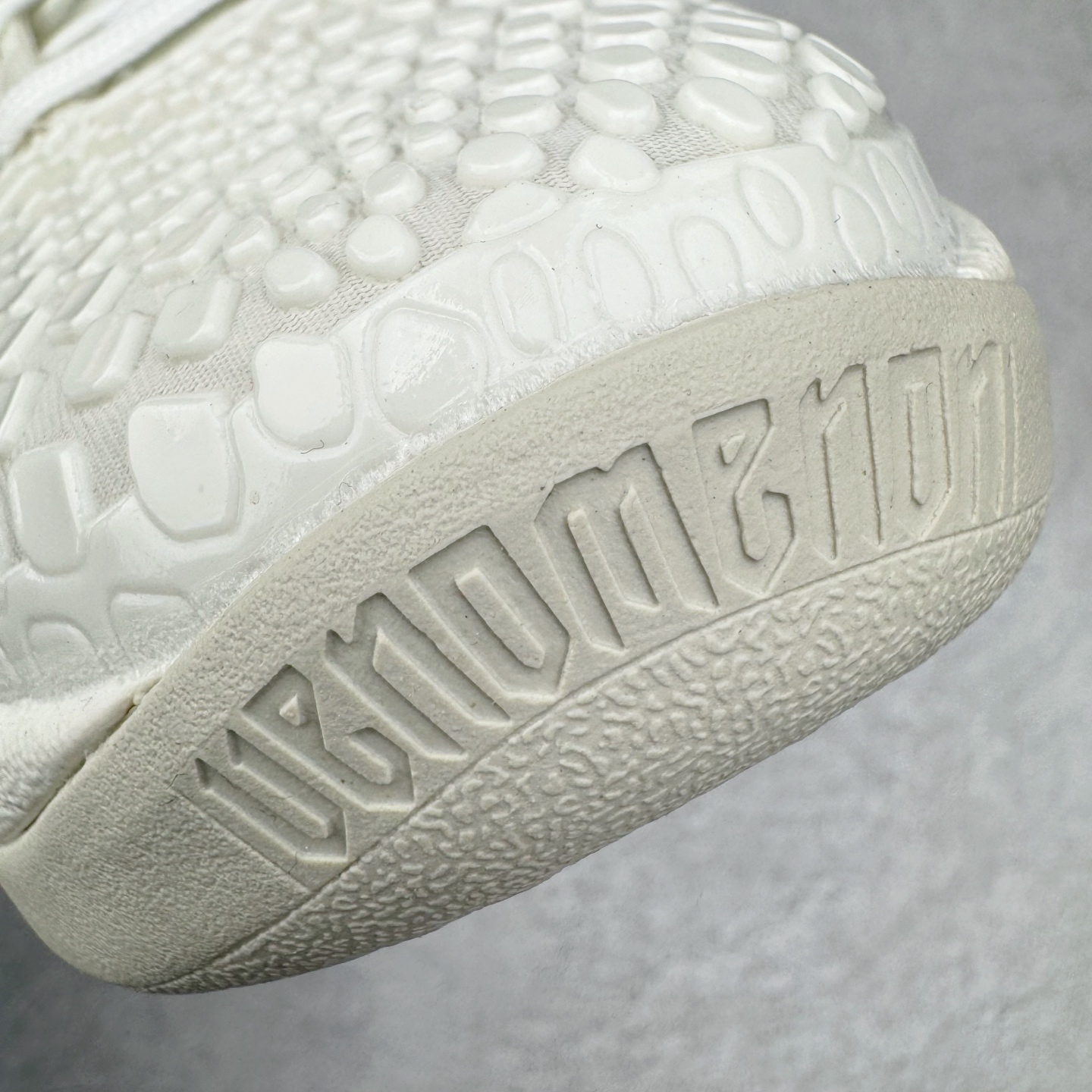 图片[13]-＃灭世海外版 NK Zoom Kobe 6 Protro 科比六代 全明星2.0 白色星星 FQ3546-100 纯原海外版气垫品质吊打各路纯原 气压➕耐久双重保障 前掌ZOOM TURBO➕后掌马蹄Zoom 后掌澎湃脚感无出其右 全套冲刀改版 鞋型还原度95% 宽脚选手必入货品 鞋头2.5mm上翘空间 不挤脚 完美释放脚趾活动空间 正码正拍 脚型适配性 市场最强没有之一 鞋面工艺全新升级 100%对标正品 原厂聚氨酯蛇鳞 珠光密度同步正品 Swoosh喷漆工艺 还原度接近100% 全新后跟TPU模具 正确S型弧度 区分市场纯原（市场纯原采用公版模具 后跟TPU几乎无弧度）国产天花板橡胶配方 抓地力爆炸 海外口碑炸裂 鞋舌LOGO正确内嵌压印 原厂碳板 正确原盒 厚积薄发 王者归来 拒绝杀猪 拒绝套路 灭世纯原海外版科比系列 致力打造实战第一标杆 尺码：39-47.5 全新模具 正码正拍-选品中心