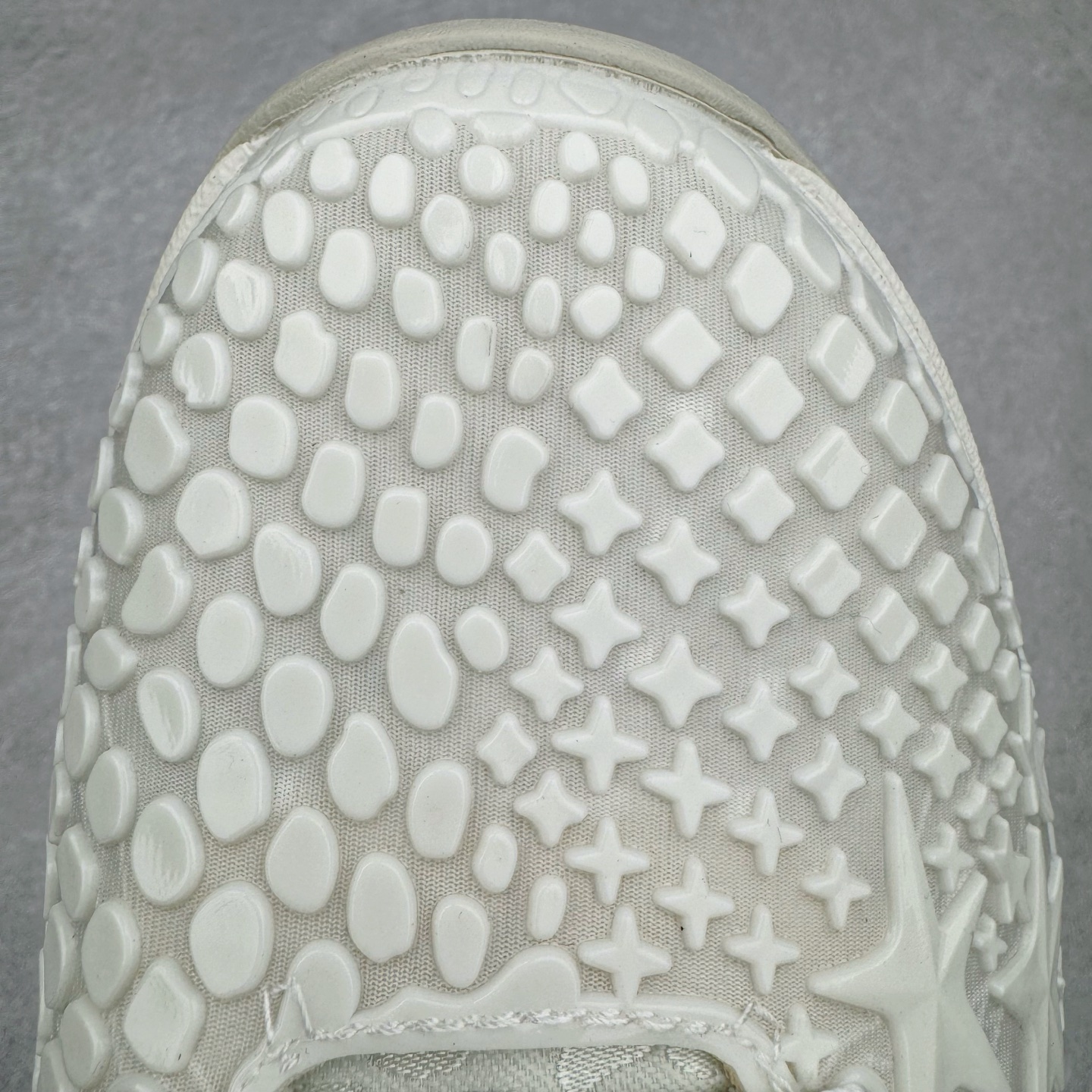 图片[14]-＃灭世海外版 NK Zoom Kobe 6 Protro 科比六代 全明星2.0 白色星星 FQ3546-100 纯原海外版气垫品质吊打各路纯原 气压➕耐久双重保障 前掌ZOOM TURBO➕后掌马蹄Zoom 后掌澎湃脚感无出其右 全套冲刀改版 鞋型还原度95% 宽脚选手必入货品 鞋头2.5mm上翘空间 不挤脚 完美释放脚趾活动空间 正码正拍 脚型适配性 市场最强没有之一 鞋面工艺全新升级 100%对标正品 原厂聚氨酯蛇鳞 珠光密度同步正品 Swoosh喷漆工艺 还原度接近100% 全新后跟TPU模具 正确S型弧度 区分市场纯原（市场纯原采用公版模具 后跟TPU几乎无弧度）国产天花板橡胶配方 抓地力爆炸 海外口碑炸裂 鞋舌LOGO正确内嵌压印 原厂碳板 正确原盒 厚积薄发 王者归来 拒绝杀猪 拒绝套路 灭世纯原海外版科比系列 致力打造实战第一标杆 尺码：39-47.5 全新模具 正码正拍-选品中心