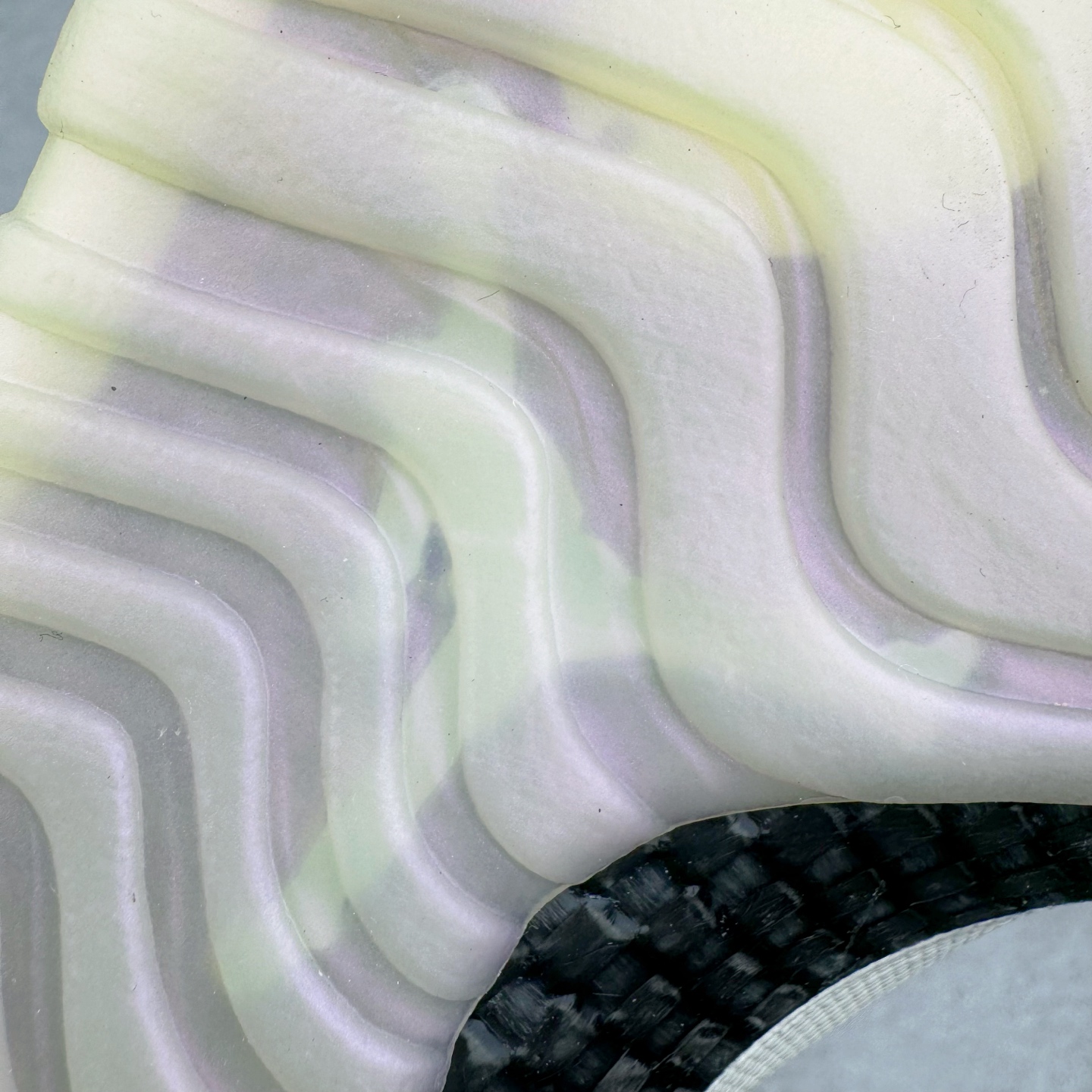 图片[11]-＃KZ神版 Air Jordan AJ11 Retro Low CNY蛇年限定 HQ7000-001 市场中端王者 耗时半年巨作 全套原纸板楦头开发 确保原汁原味 完美呈现11代版型 此版本只针对中端市场 皮料材质有所更替 其他数据细节工艺流程均保持一致绝不口嗨 细节品控鞋型随意秒杀市面3XX 原楦原档案数据开模打造 原厂中底拉帮钢印 原厂进口漆皮 防冻不开裂 原装鞋撑 水晶大底正确色度色泽 原楦原数据刺绣 原厂车缝走线及对位 毫厘不差 飞人logo采用原数据电脑刺绣 原装正品碳纤维真实碳板 增强抗扭 原内标 原盒标 正确官方原盒 防氧化水晶外底 原厂配套全掌solo气垫 进口港宝加持 后跟自然饱满 全鞋荧光划线卡点 追求极致完美 每一双都是工艺品 多重QC质检 超越公司货的品控标准 实实在在的免检产品 尺码：36 36.5 37.5 38 38.5 39 40 40.5 41 42 42.5 43 44 44.5 45 46 47.5-选品中心