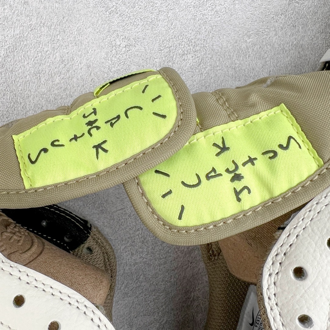图片[15]-＃PK纯原 Travis Scott x Air Jordan AJ1 Low Golf \\\”Olive\\\” TS联名倒钩6.0高尔夫低帮 橄榄绿 FZ3124-200 圈内最强倒钩系列 高端零售特供批次 产品品控稳定性领先行业 各方面均可对飙L版 良心定价不杀猪 SZ原厂全套原楦原纸板冲刀磨具开发 原厂皮料加持 原厂港宝加持定型后跟R度完美 同源原厂电绣 鬼脸飞翼针数密度立体效果一致 百分百一致原鞋 原厂拉帮工艺 针距密度一致 后跟弧度收口自然不对折 极致一眼正品既视感 进口玻璃冲刀皮料裁剪零毛边 全鞋电脑针车工艺 品控清洁度最高QC检验标准 免检产品 原厂订购鞋盒、鞋标、防尘纸、鞋撑、鞋带 追求极致的原厂味道 尺码：36 36.5 37.5 38 38.5 39 40 40.5 41 42 42.5 43 44 44.5 45 46 47.5-选品中心